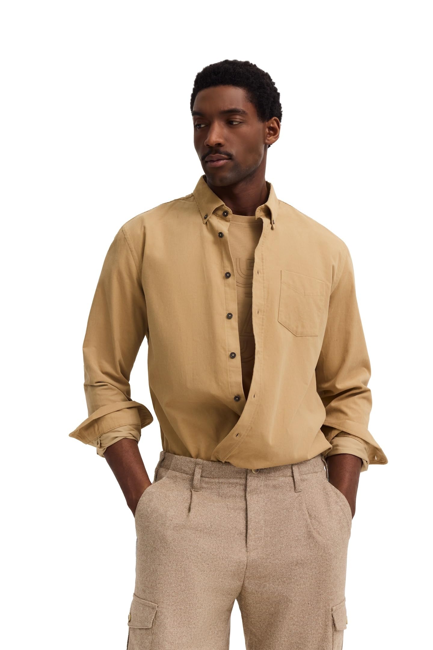 bugatti Herren Cordhemd 9350-88810D Modern Fit, Soft Cotton, Brusttasche, Button-Down-Kragen, Baumwolle