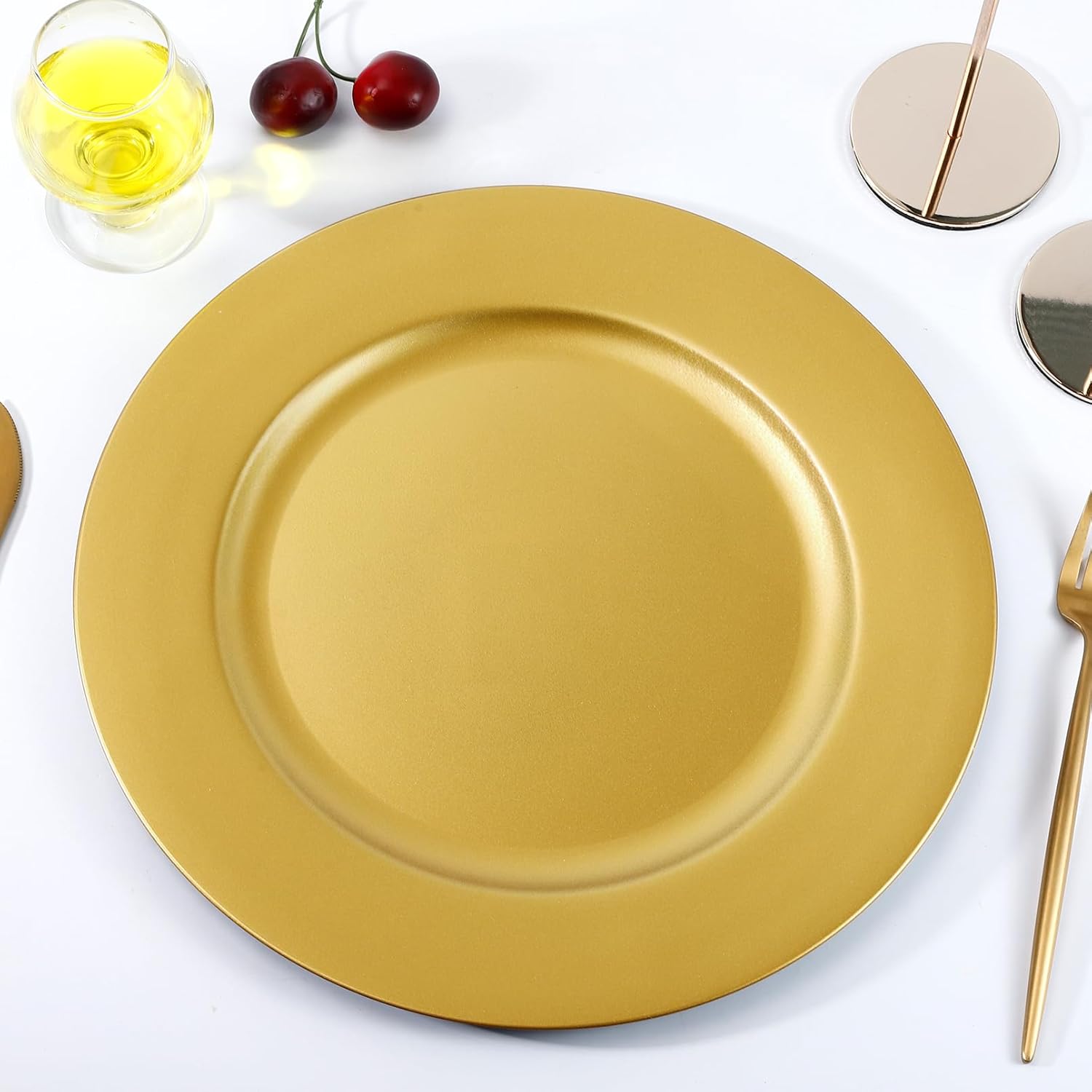 25Pack 12Inch Plastic Charger Plates, Gold Charger Plates, Disposable Plastic Charger Plate, Round Chargers for Wedding Party Event Table Setting Decor(Gold)