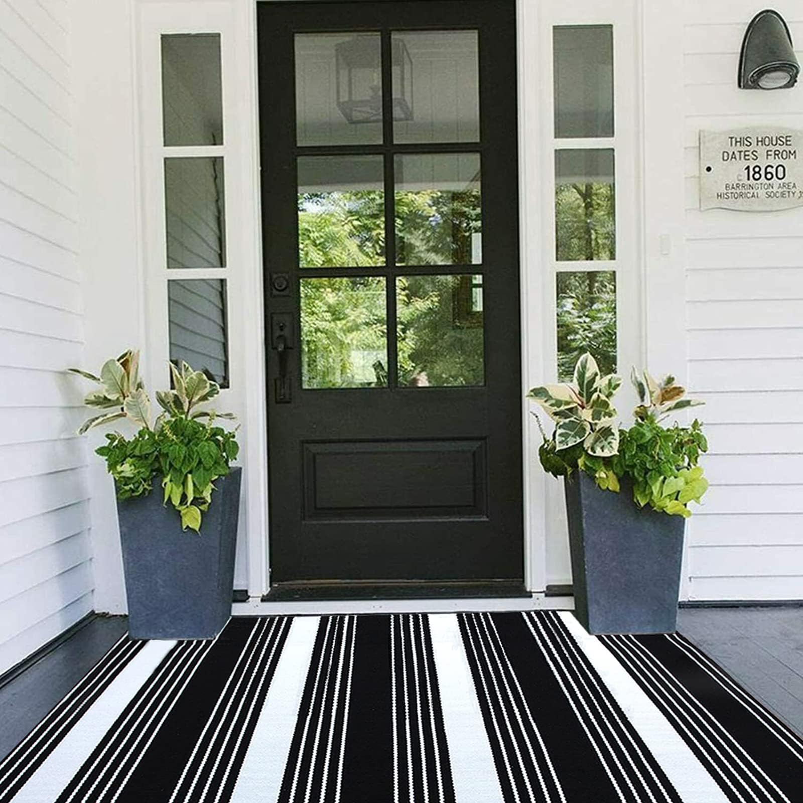RRUI Black and White Striped Rug 23.6 x 35.4 Inches Cotton Woven Washable Outdoor Rugs for Layered Door Mats/Farmhouse Entryway Throw Carpet/Front Porch Rug/Kitchen Mat