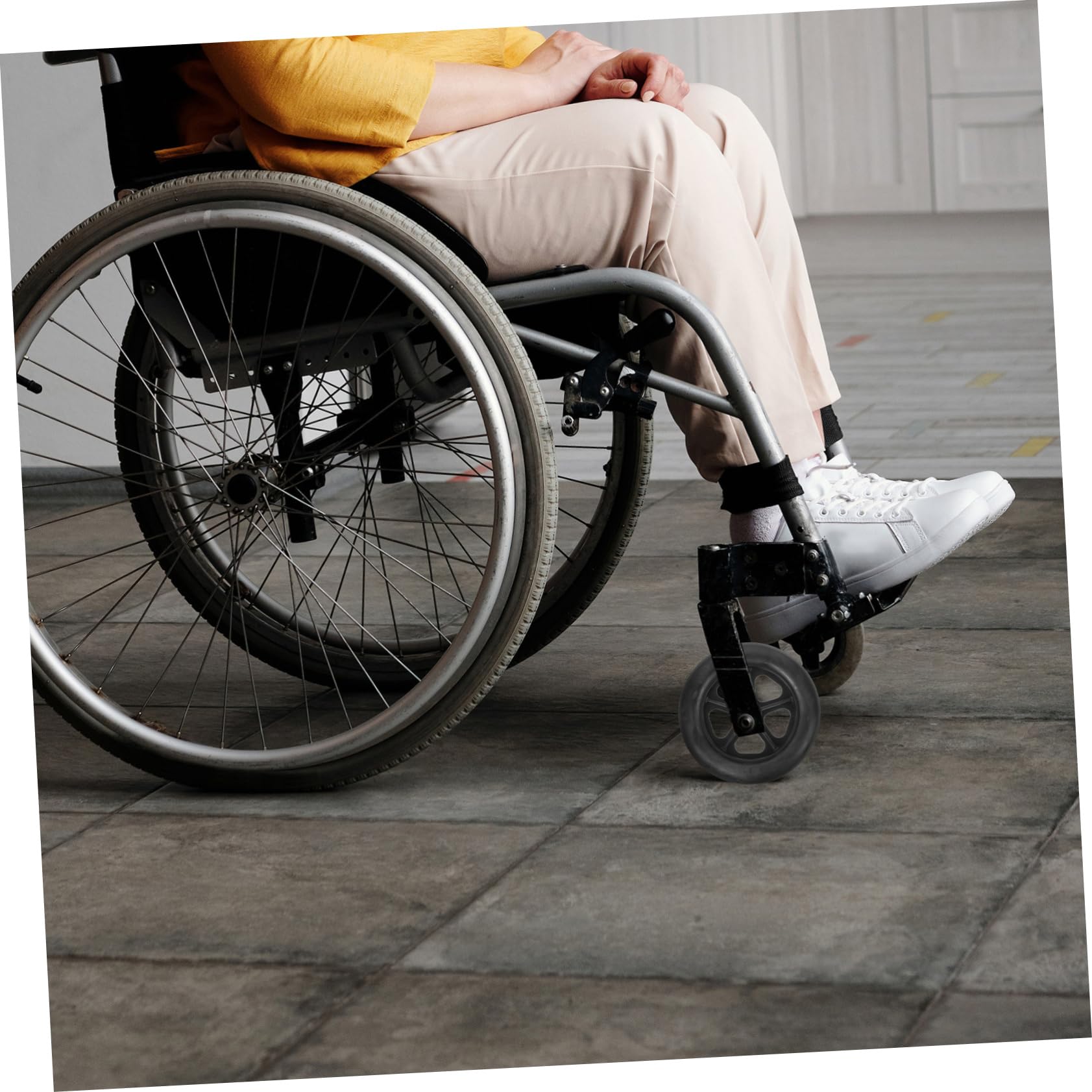 Ruedas Delanteras para Silla de Ruedas 2 Piezas, Goma E Hierro | Diseño Macizo de 8 Pulgadas, Color Negro, Incluye Eje, Montaje Sencillo y Rodaje Estable