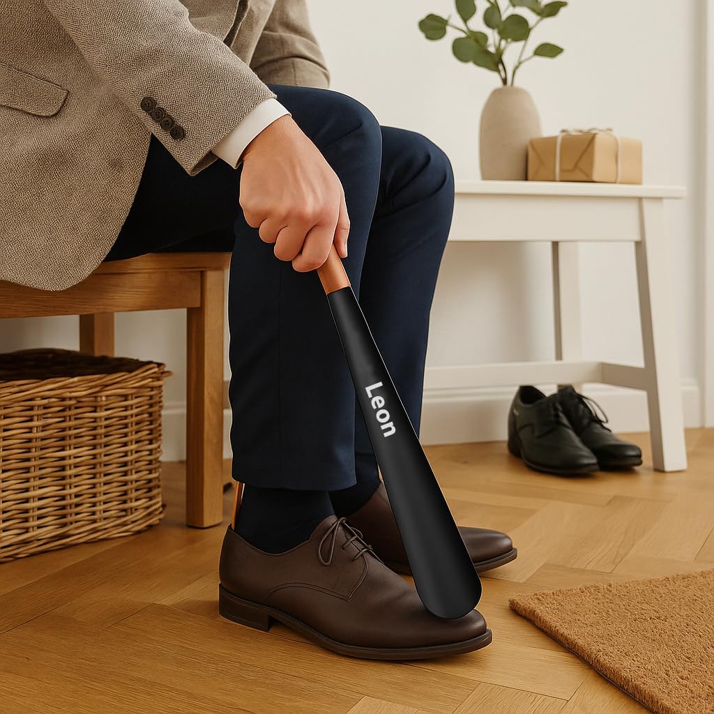 Personalisierter Schuhlöffel mit Gravur – Extra langer Schuhanzieher aus Edelstahl mit edlem Ledergriff – Geschenkidee für Männer & Frauen – Hochwertiger Metall-Schuhanzieher mit Wunschtext