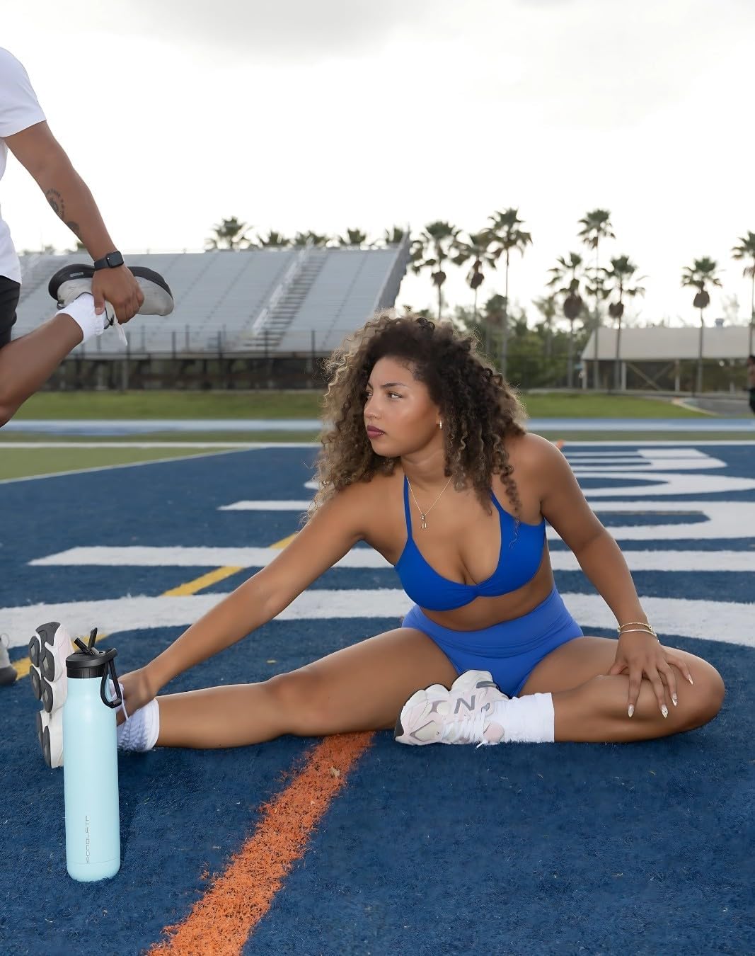 Slim Water Bottle, Stainless Steel with Straw, Standard Mouth for Sports and Travel, Double Vacuum Insulated, BPA-Free, Leak Proof - Image 2