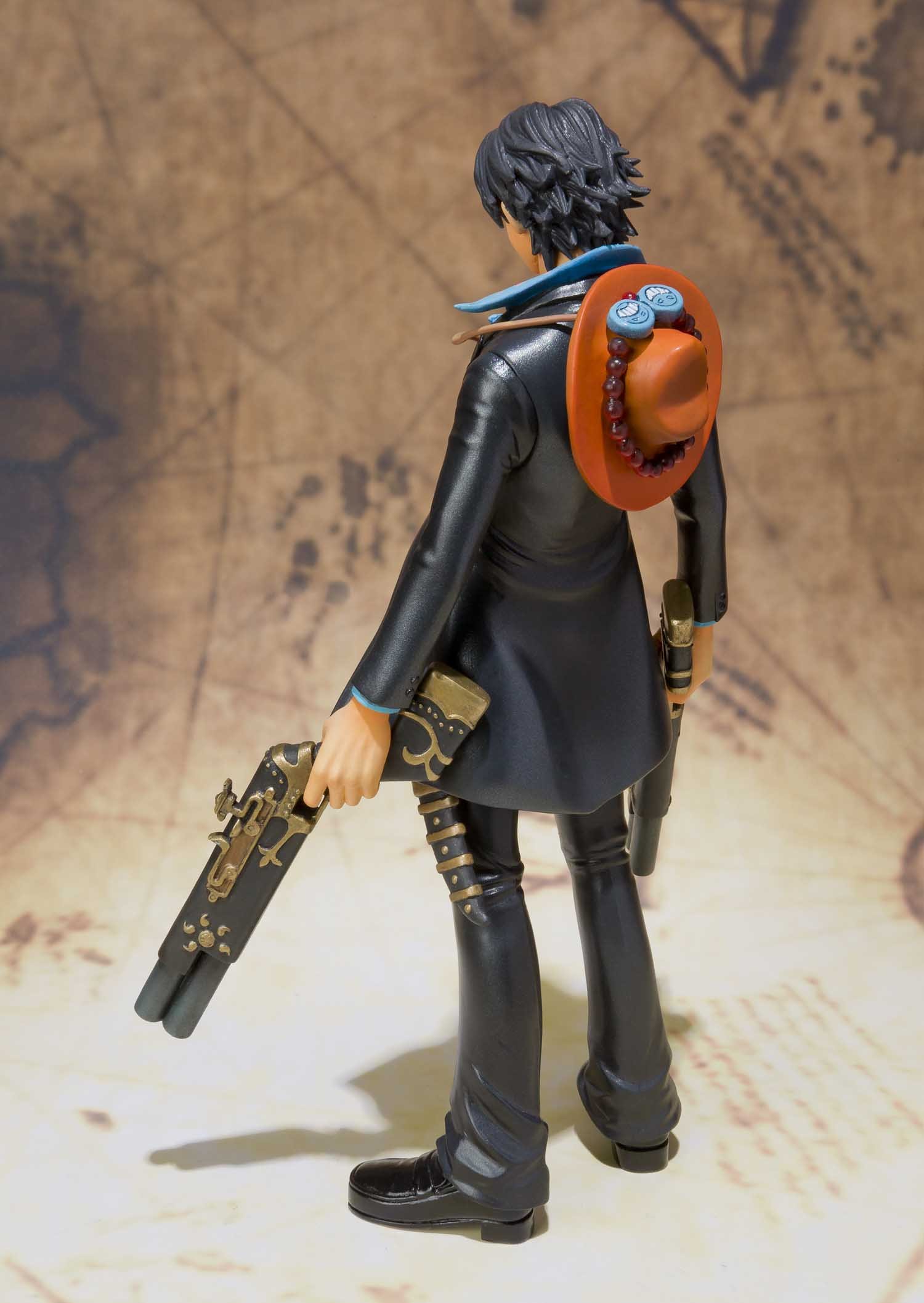 Amazon.co.jp: TAMASHII NATIONS フィギュアーツZERO ポートガス・D 