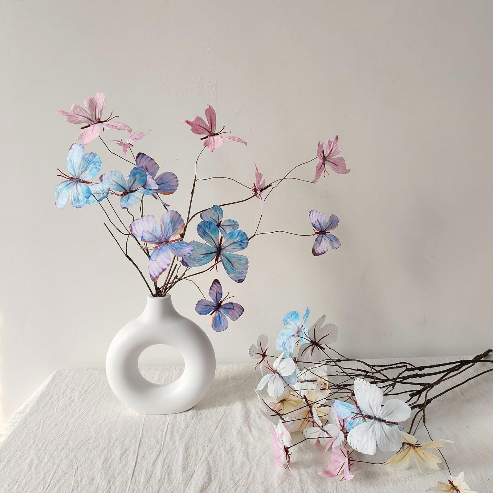 Amazon.co.jp: 2 個の造花の茎と 5 つの蝶の花の結婚披露宴の装飾枝 70