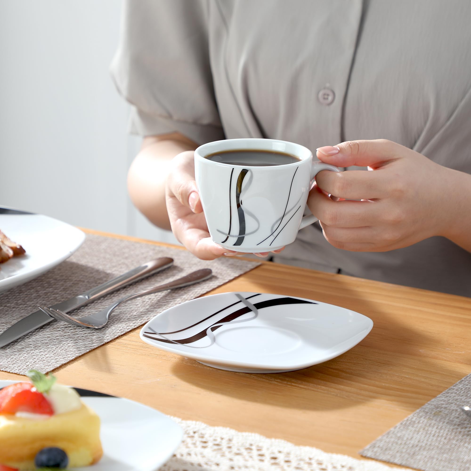 VEWEET FIONA Dinnerware Set - 30 Piece White & Black -4