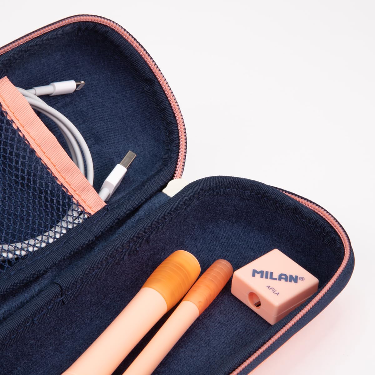 MILAN Semi-rigid oval pencil case 1918 series. pink