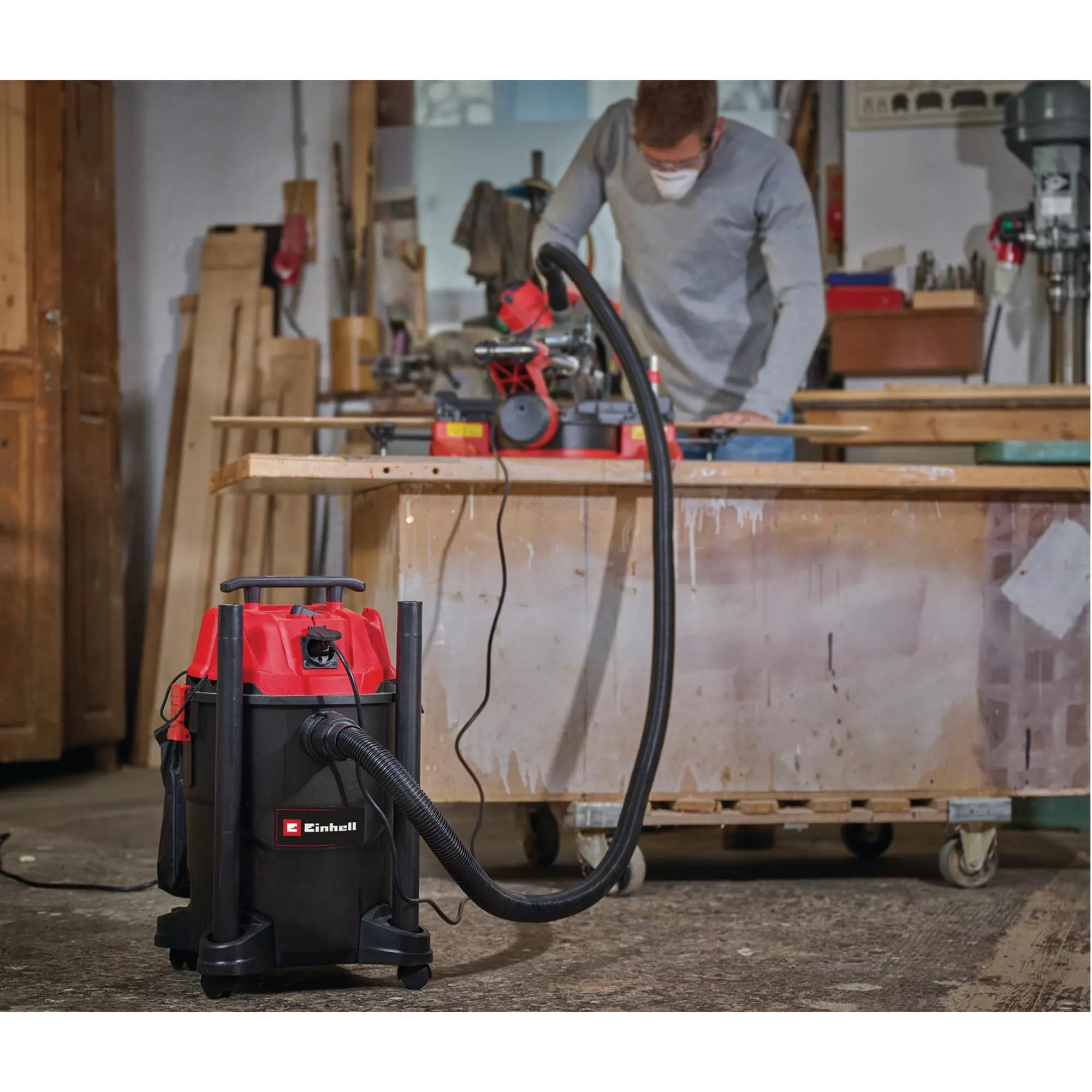 Einhell Odkurzacz TC-VC 1825 A (1250 W, moc ssania 180 mbar, automatyczne gniazdko, pojemnik na odpady 25 l, uchwyt do noszenia, w zestawie dysze, filtr i worek na brud)