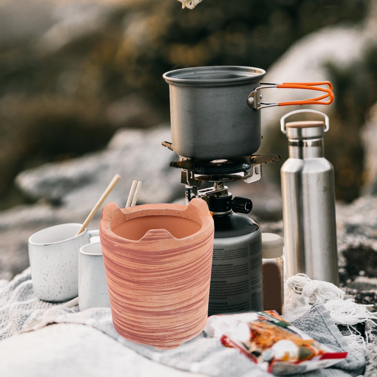 Tragbarer Holzkohlegrill & Lehnofen – kompakte Feuerstelle für den Außenbereich, Camping, Tischgrillkocher, ideal für Garten & Zuhause, braunes Tondesign