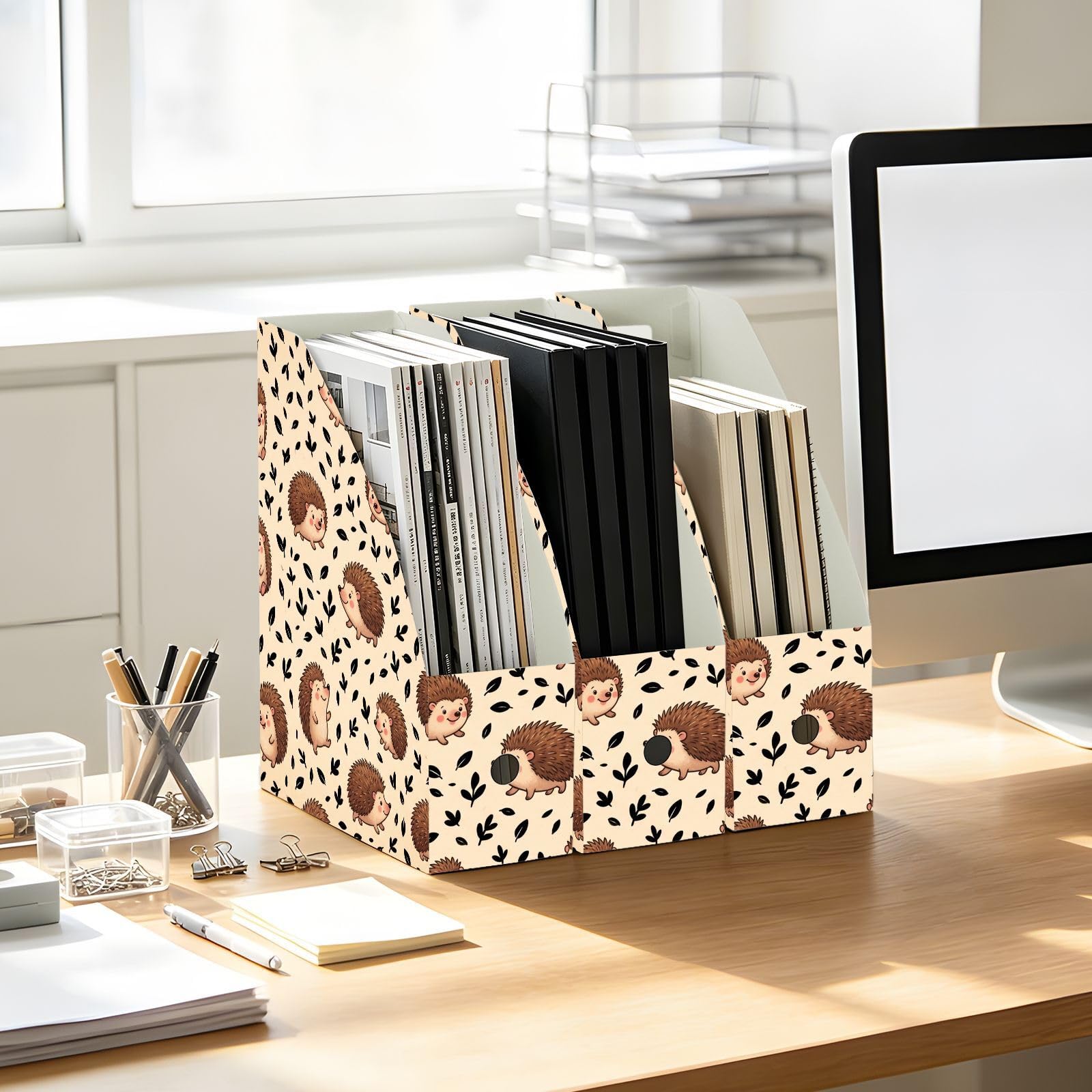 Organisateur de papier de bureau marron hérisson dessin animé