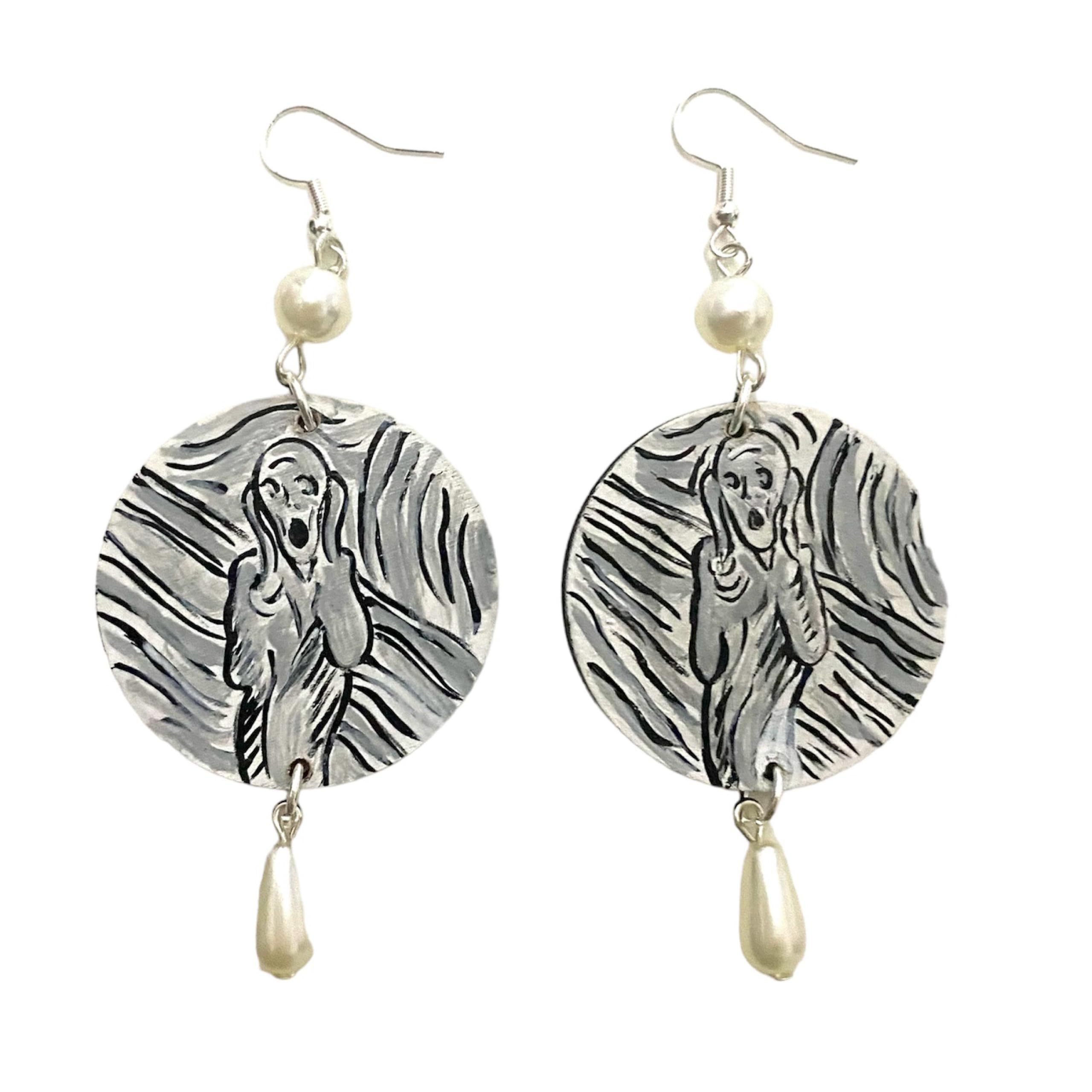 Boucles d'oreilles peintes à la main - LE CRI DE MUNCH CARTOON NOIR ET BLANC - Boucles d'oreilles pour femme, Bijoux en bois peint, Crochet en argent, Made in Italy, Bijoux, Artisanat