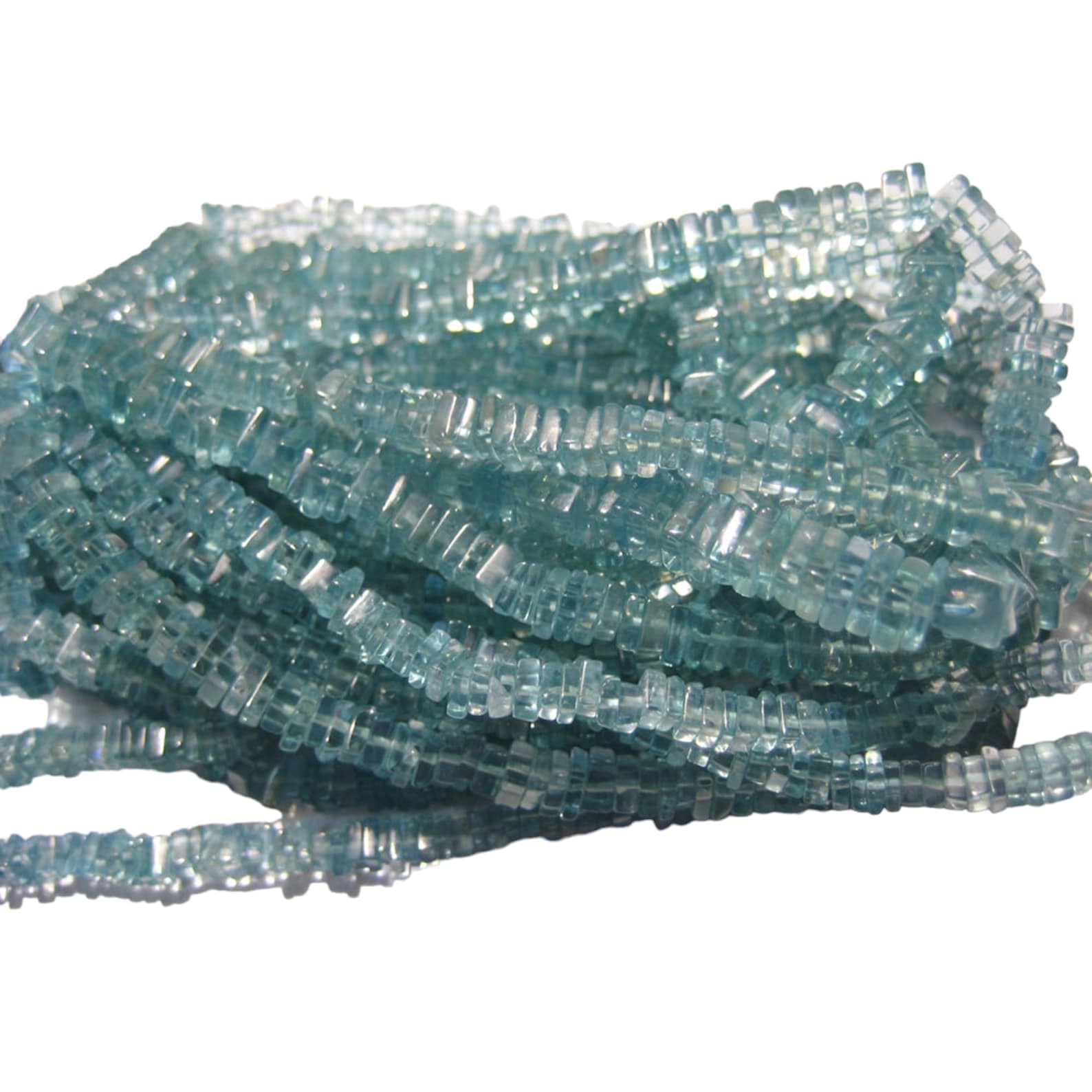 Heishi carré d'apatite bleue de 4 mm pour concevoir vos bijoux de vacances et de plage