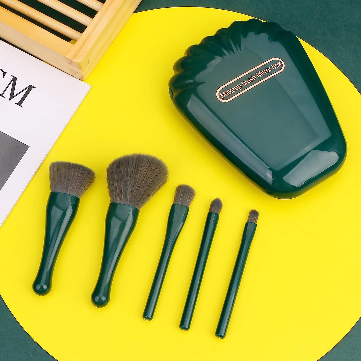 Exotic Mall Makeup Brushes 5pcs Mini Makeup Kit, Travel Set, Foundation Brush Eyeshadow Brush Make up Brushes Set, Travel Portable Cosmetic Brushes Kit with Mirror (1ps/Dark Green) 3
