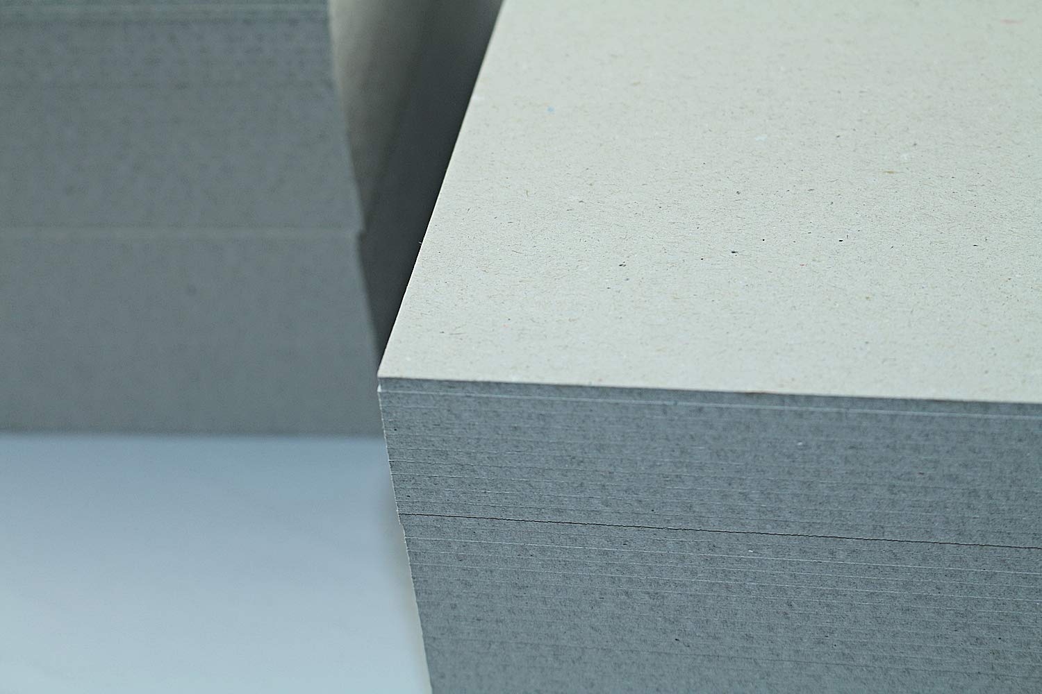 25 Stück Buchbinderpappe Graukarton Format DIN A2 (420 x 594 mm) 3,0mm starke Graupappe Sonderformate des Kartons ist auf Anfrage möglich