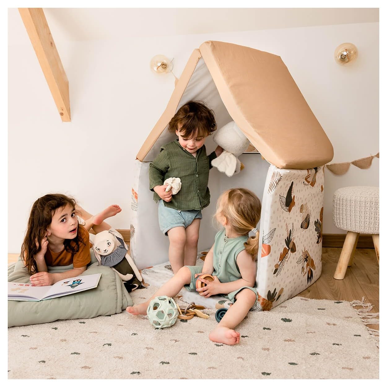 Tinéo - Maxi tapis d'éveil imprimé jungle Amazonie - Tapis de jeux bébé et tapis de motricité bébé en mousse déhoussable et pliable - Multifonction 5 en 1 - Grande surface de jeu - Dès la naissance