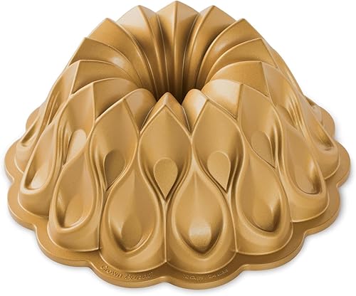 Nordic Ware Crown Bundt Pan