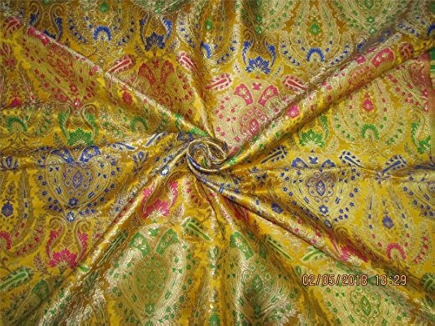 Tissu en brocart épais haut de gamme jaune et or pour créations de haute couture