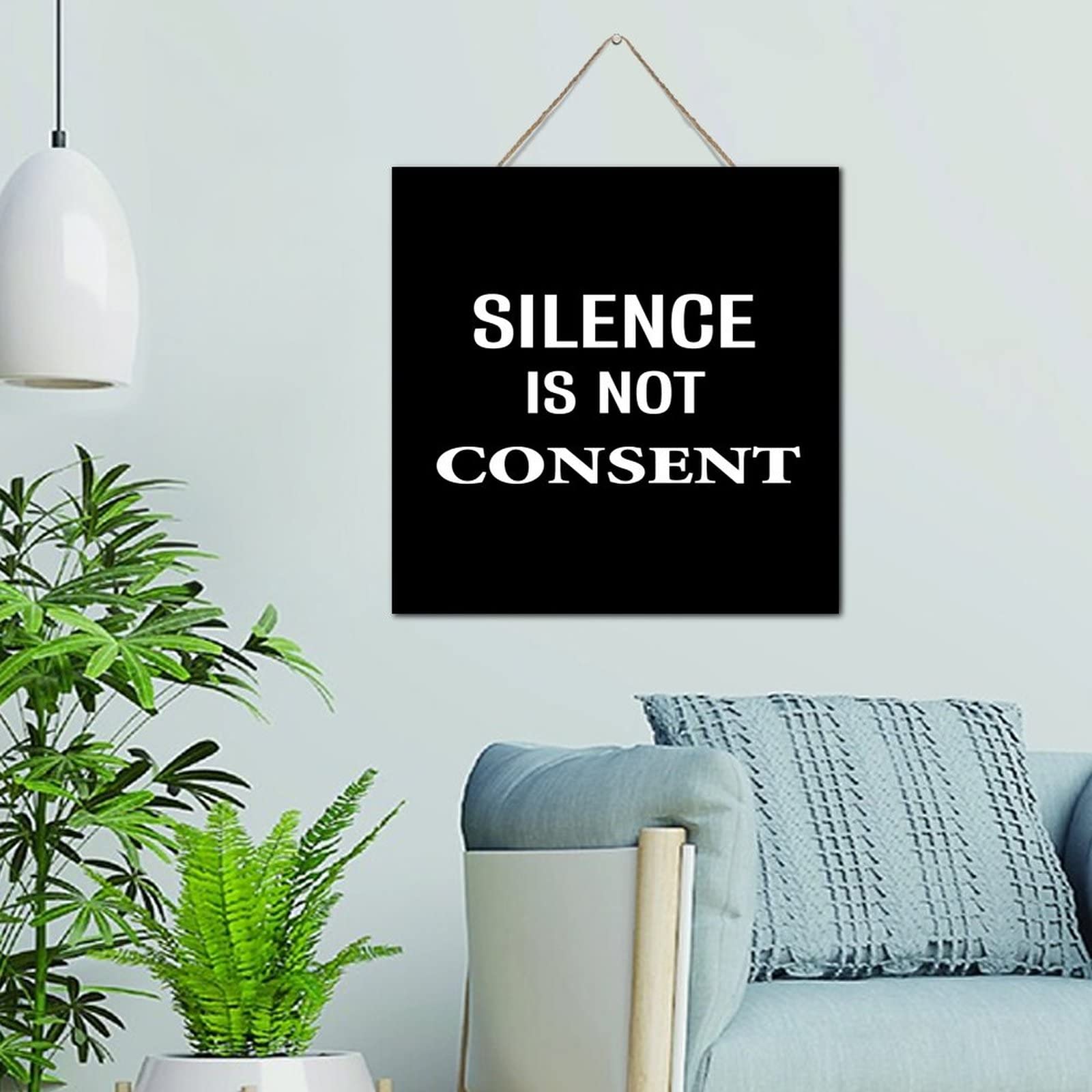 Panneau bois Silence Is Not Consent décoration de table féministe 30x30 cm