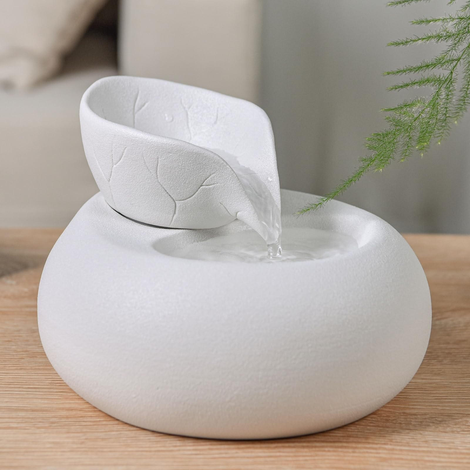 Zen'Light - Trinkbrunnen Toby für Katzen und Hunde - Tränke für Haustiere aus Keramik-Emaille - Wasserspender ohne Farbe, ungiftig - Geschlossener Wasserkreislauf ohne Licht - Höhe 18 cm