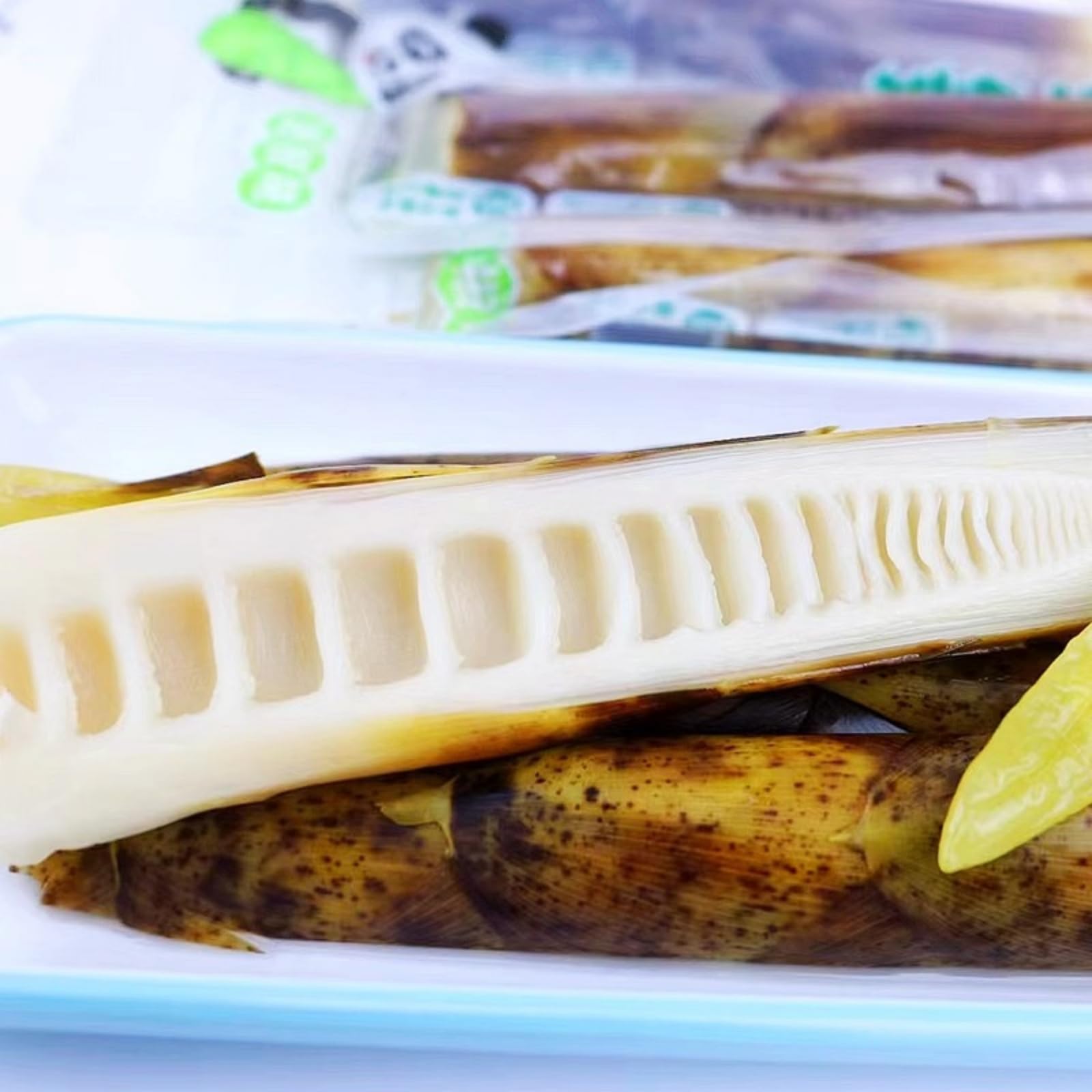 Handgeschälte Bambussprossen (280 g) – Ausgewählte, frische und knackige Bambussprossenspitzen – perfekt zu Reis, Nudeln oder Hot Pot.
