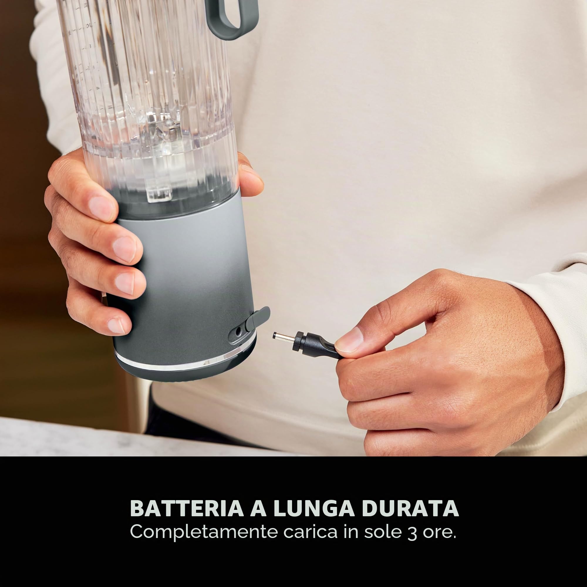 Ninja Blast Max BC251UKLS - Frullatore portatile, 570 ml, batteria ricaricabile, tazza per miscelare e coperchio a prova di perdite, per frullati, frullati proteici, frullati di ghiaccio e frutta