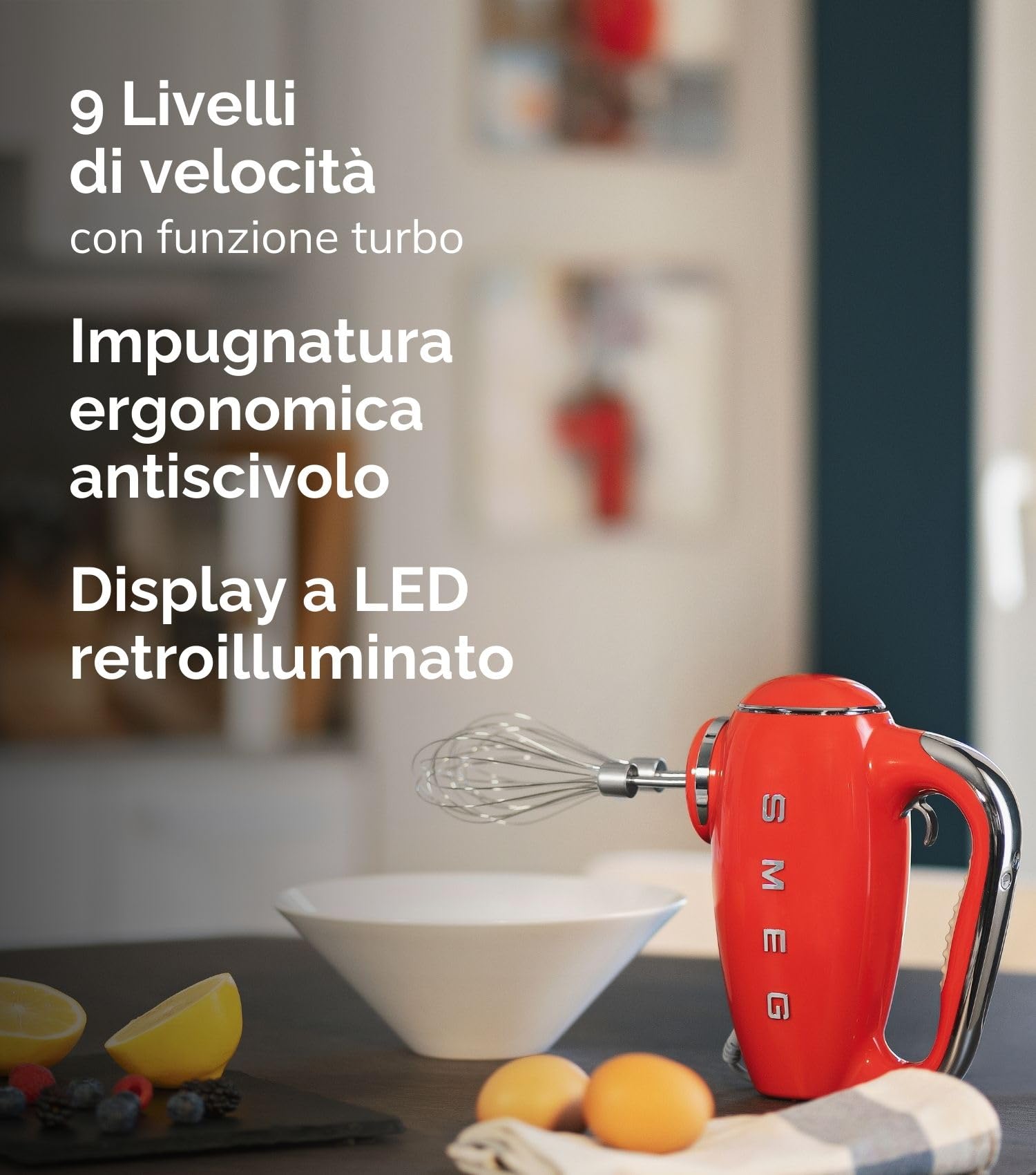 Smeg, Sbattitore Elettrico HMF01CREU, 9 Livelli di Velocità, Funzione Turbo, Sistema di Avvio Smooth Start, 4 Fruste, 2 Ganci Impastatori e Avvolgicavo in Dotazione, 250W, Crema