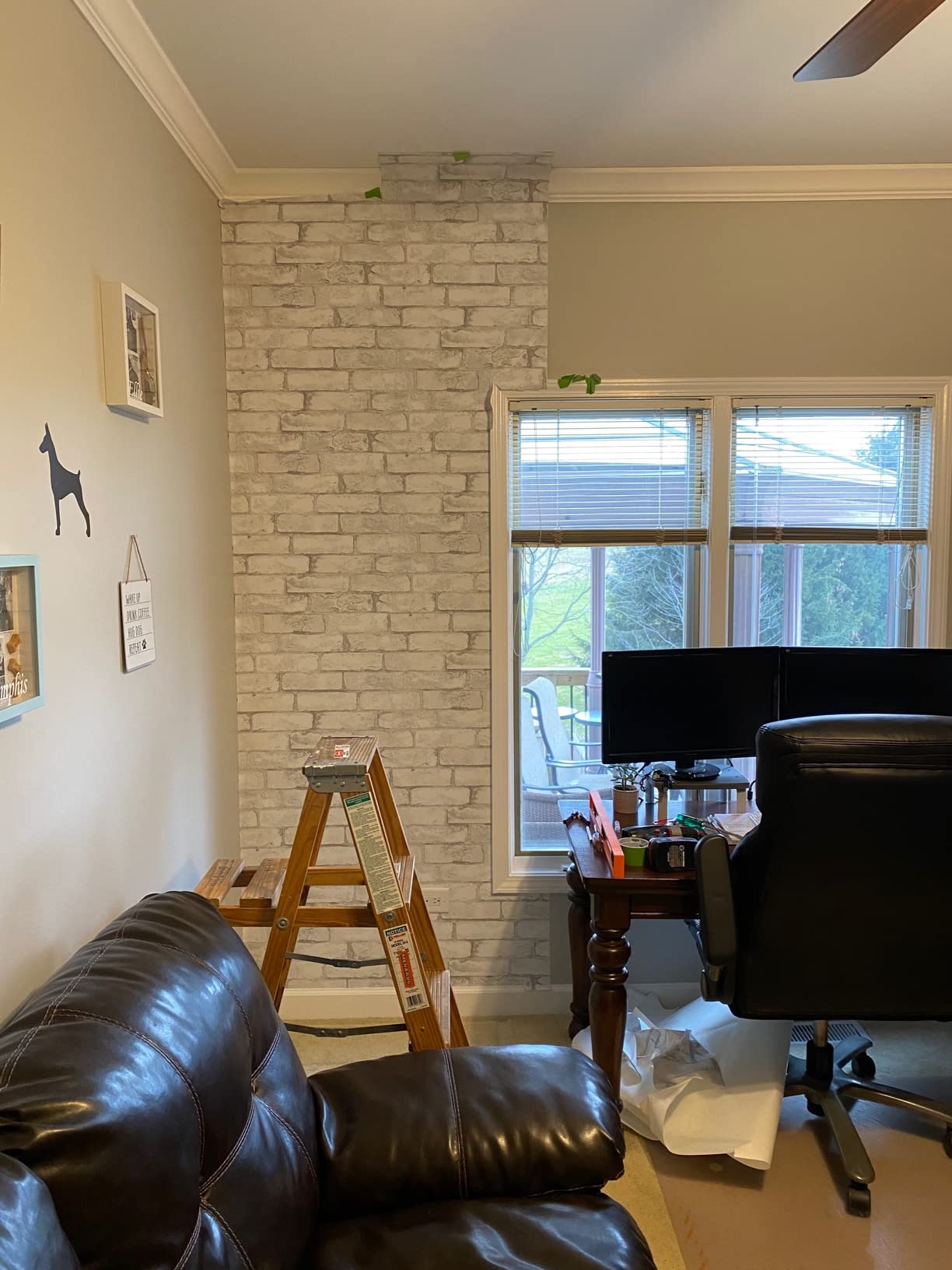 7/mo Finance NuWallpaper NU2218 Loft Brick Peel Stick Wallpaper