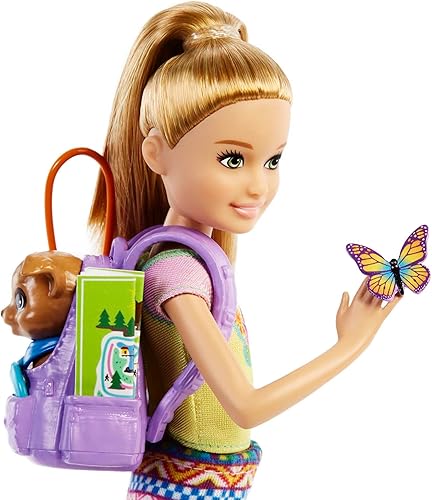 Vista 10 de Barbie It Takes Two Skipper Doll & Accesorios, juego de camping con muñeca, fogata, conejo de mascota, hoja de calcomanías y más 2-Multicolor