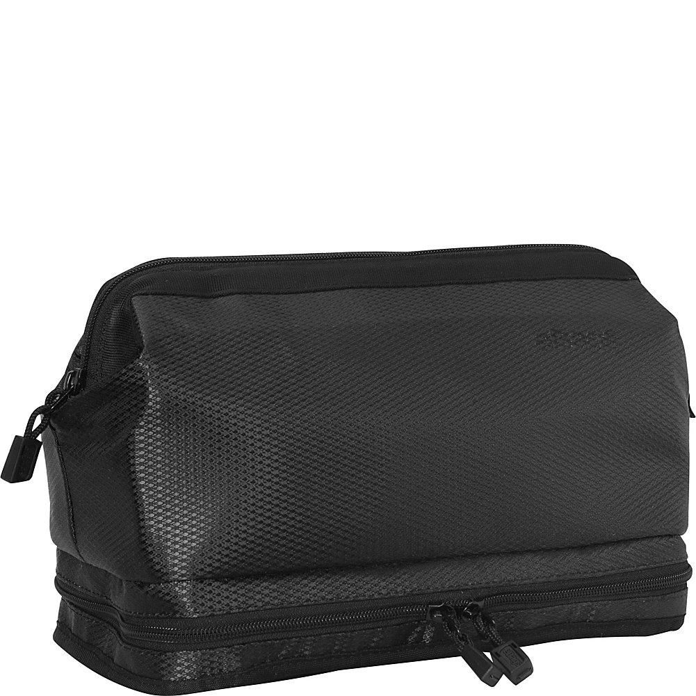 eBagsGatemouth Toiletry Kit (Black)