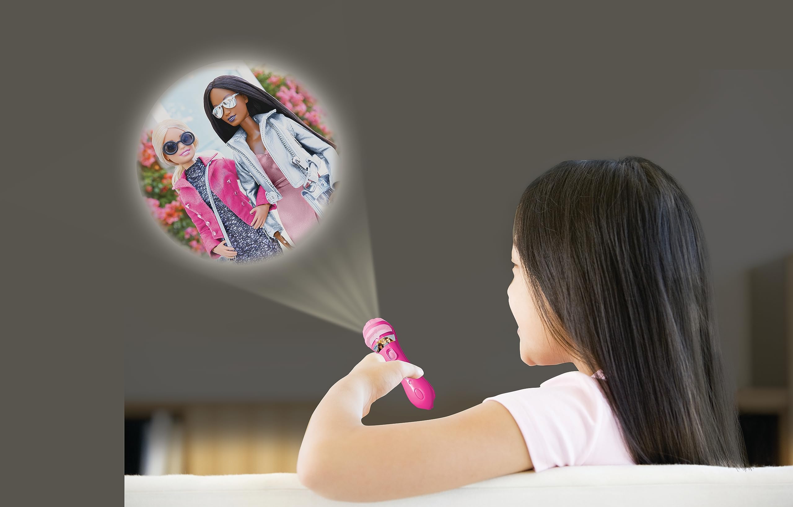 LEXIBOOK - Barbie - Stories projector, torch light and projector with 3 discs, 24 images, create your own stories, LTC050BB - Image 3