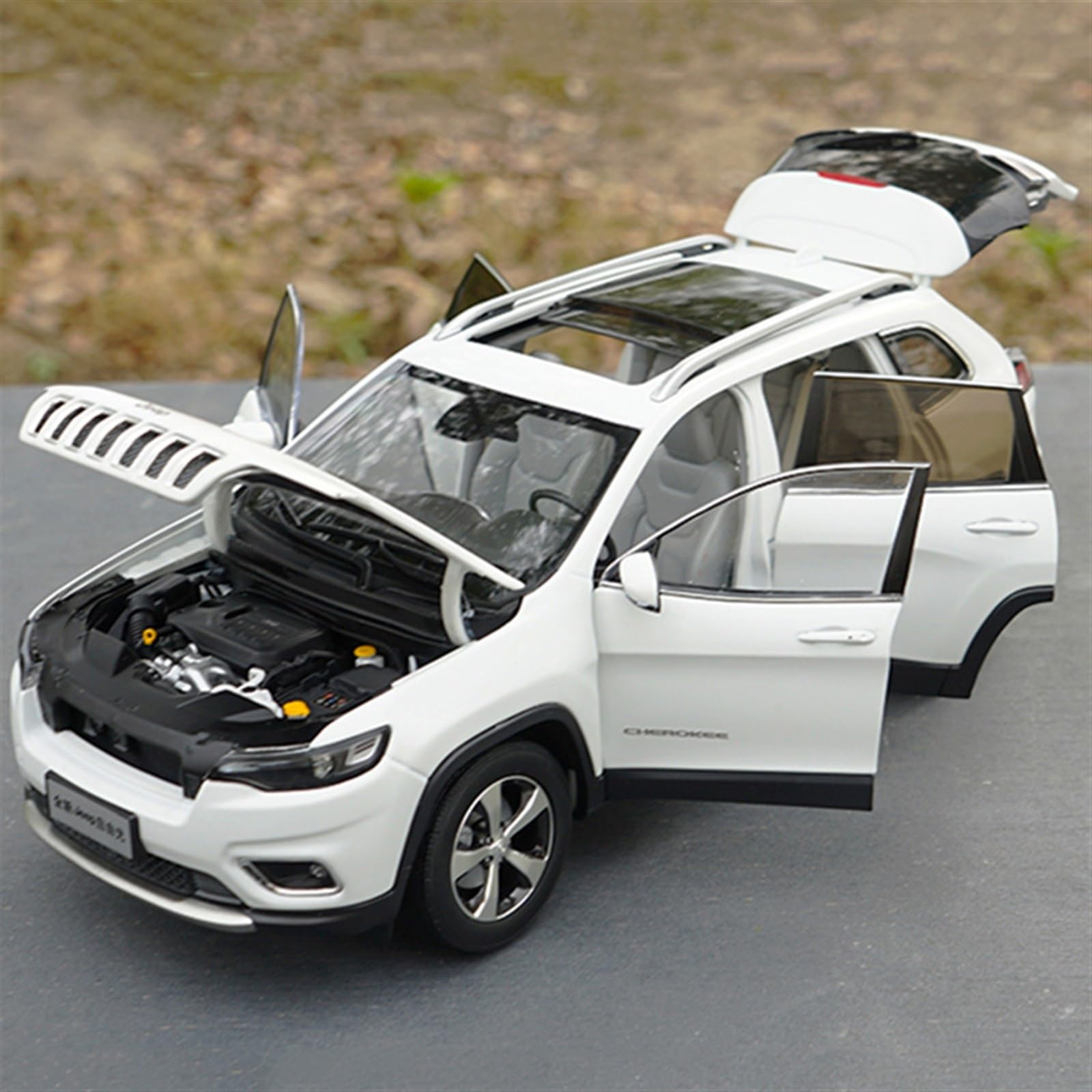 Amazon.co.jp: ミニカー スケールモデルカー 合金ダイキャスト 1:18