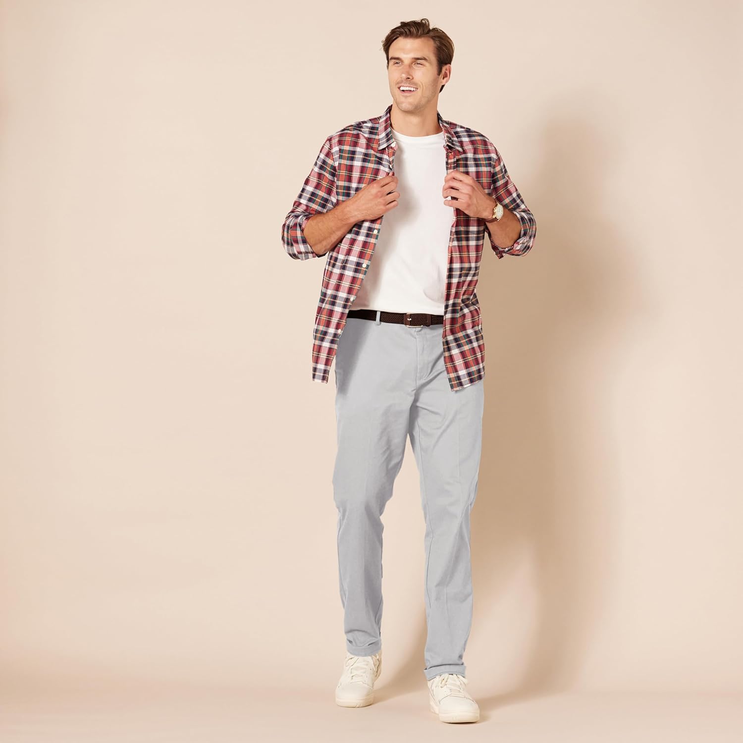 Amazon Essentials Men's Slim-Fit Wrinkle-Resistant Flat-Front Chino Pant