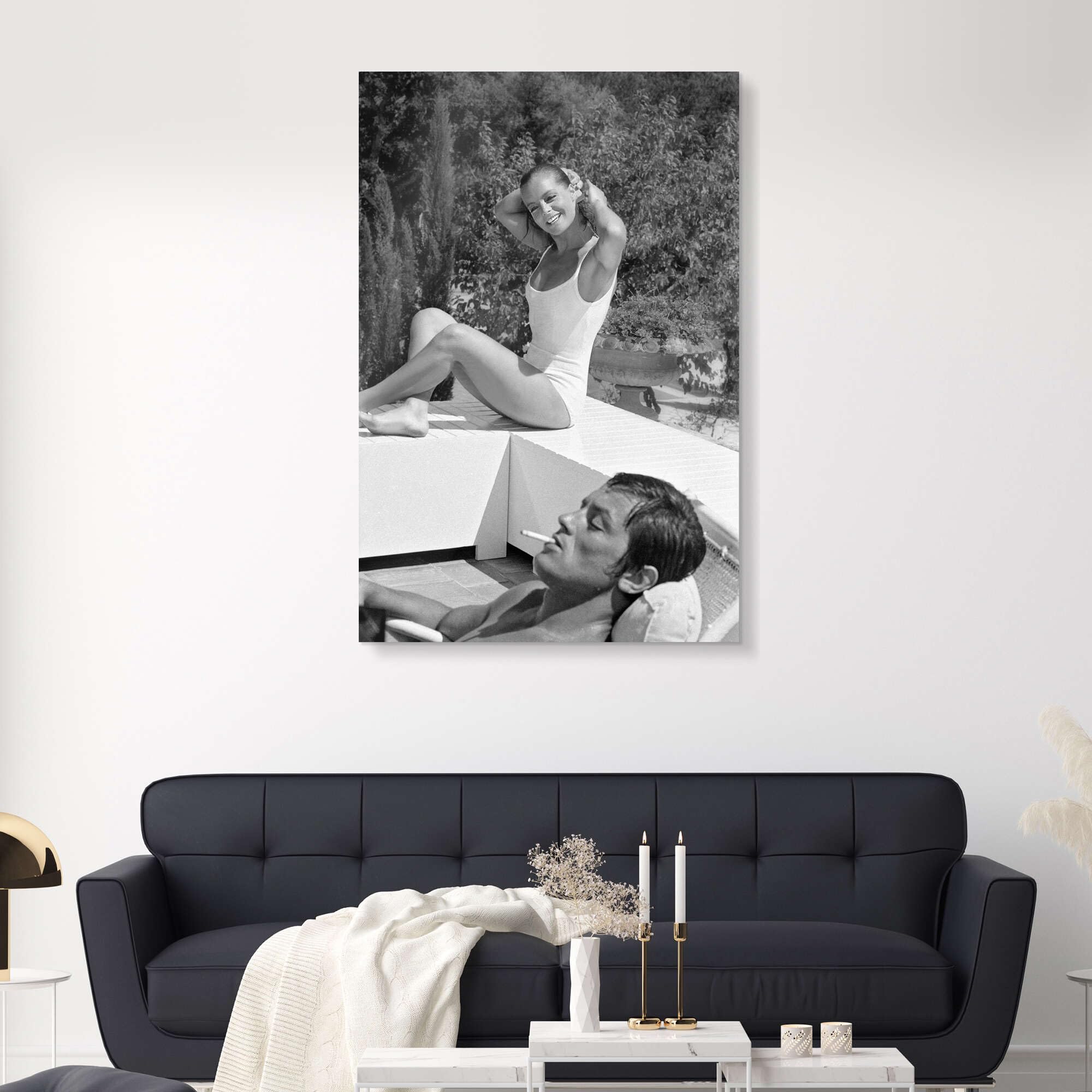 Romy Schneider und Alain Delon, Der Swimmingpool, 1968 Acrylglasbild | 40 x 60 cm Schwarz-Weiß Wandbilder Wanddeko