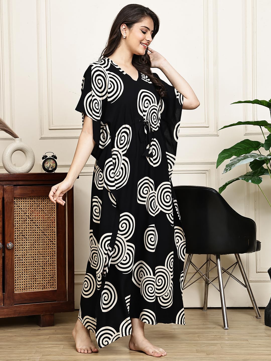Claura Women's Long Kaftan, Black and White Spiral Pattern, V-Neck Maxi Length, Casual Loungewear 3