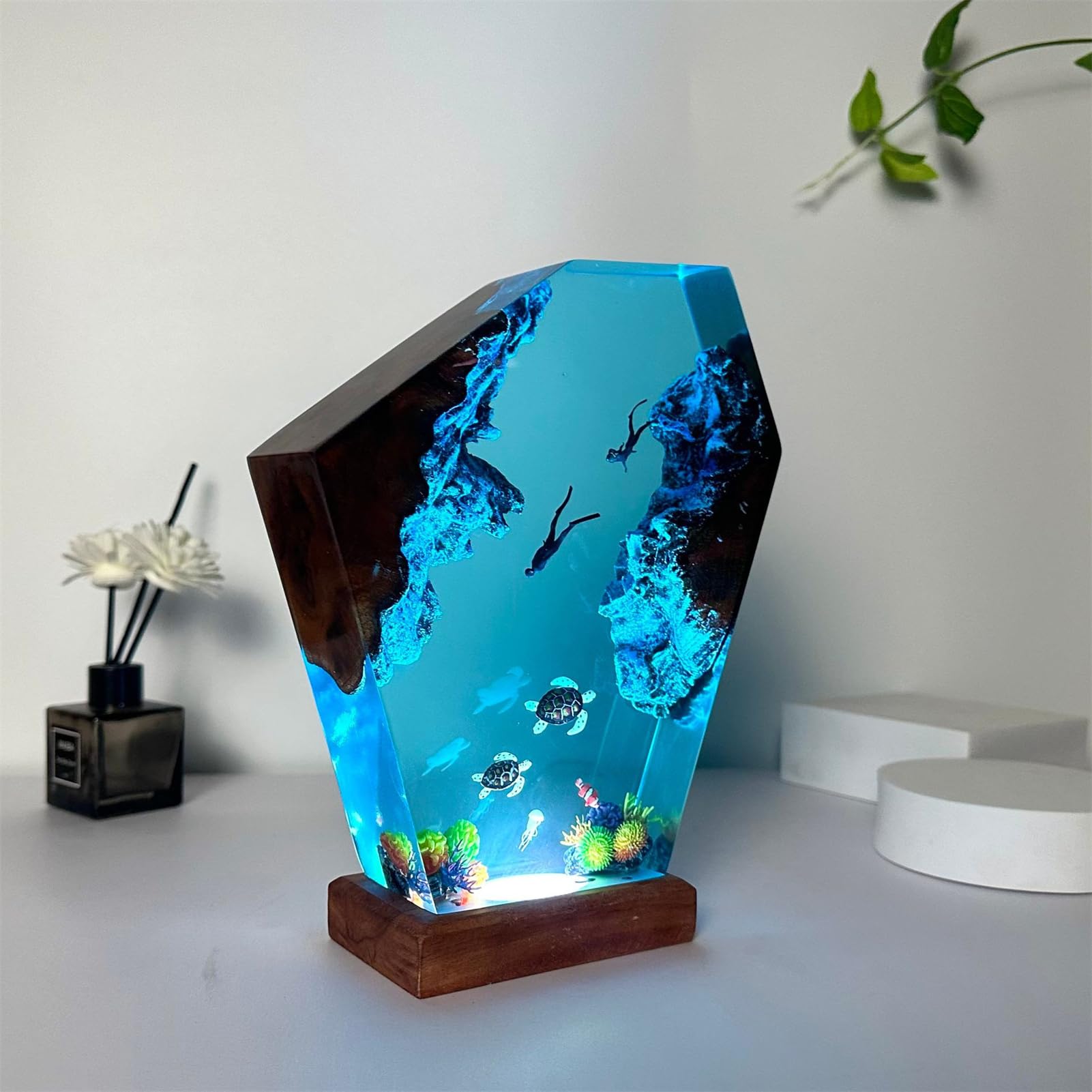 Veilleuse LED Océan, Lampe Plongeur Océan en Résine Recyclée Faite À La Main pour Bureau Bureau Salle De Bain Décor,8 * 5in