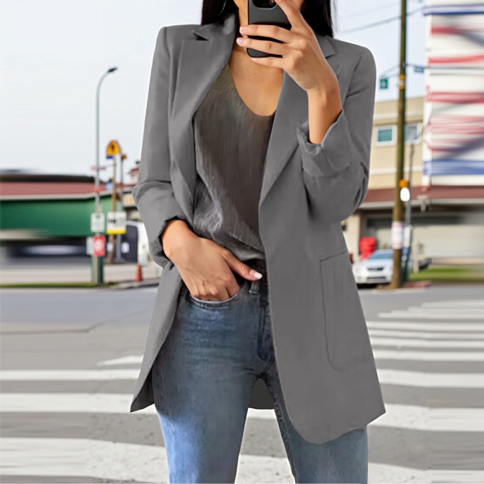 Generisch Tu look diario con chaquetas de mujer y de traje. Pieza versátil para atuendos casuales