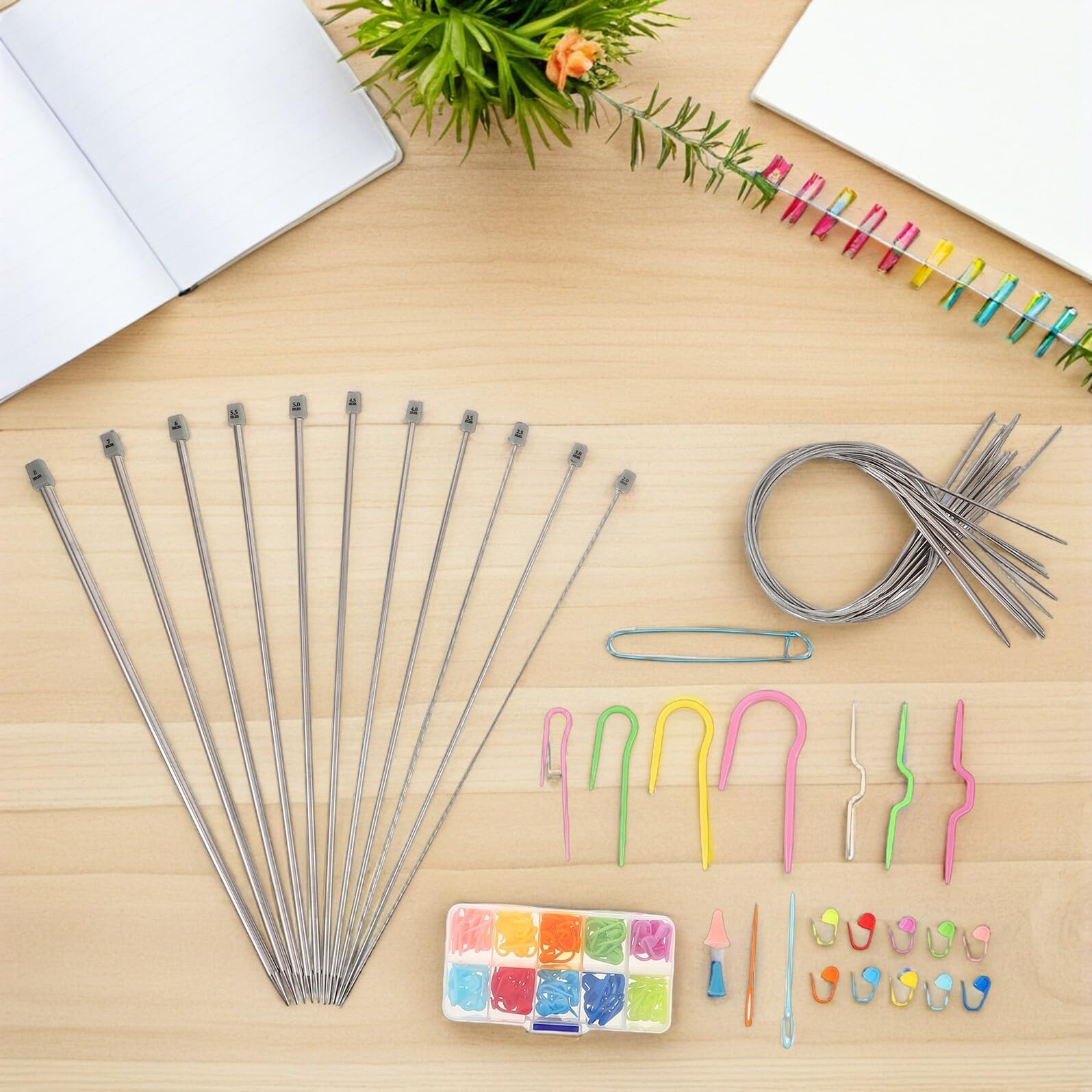 Didiseaon Strumenti per Uncinetto e Maglia Kit Accessori per Lavorare Maglia all Uncinetto Includi Ago per Infilare Marcatori per Punti di Bloccaggio e Utensili per Principianti