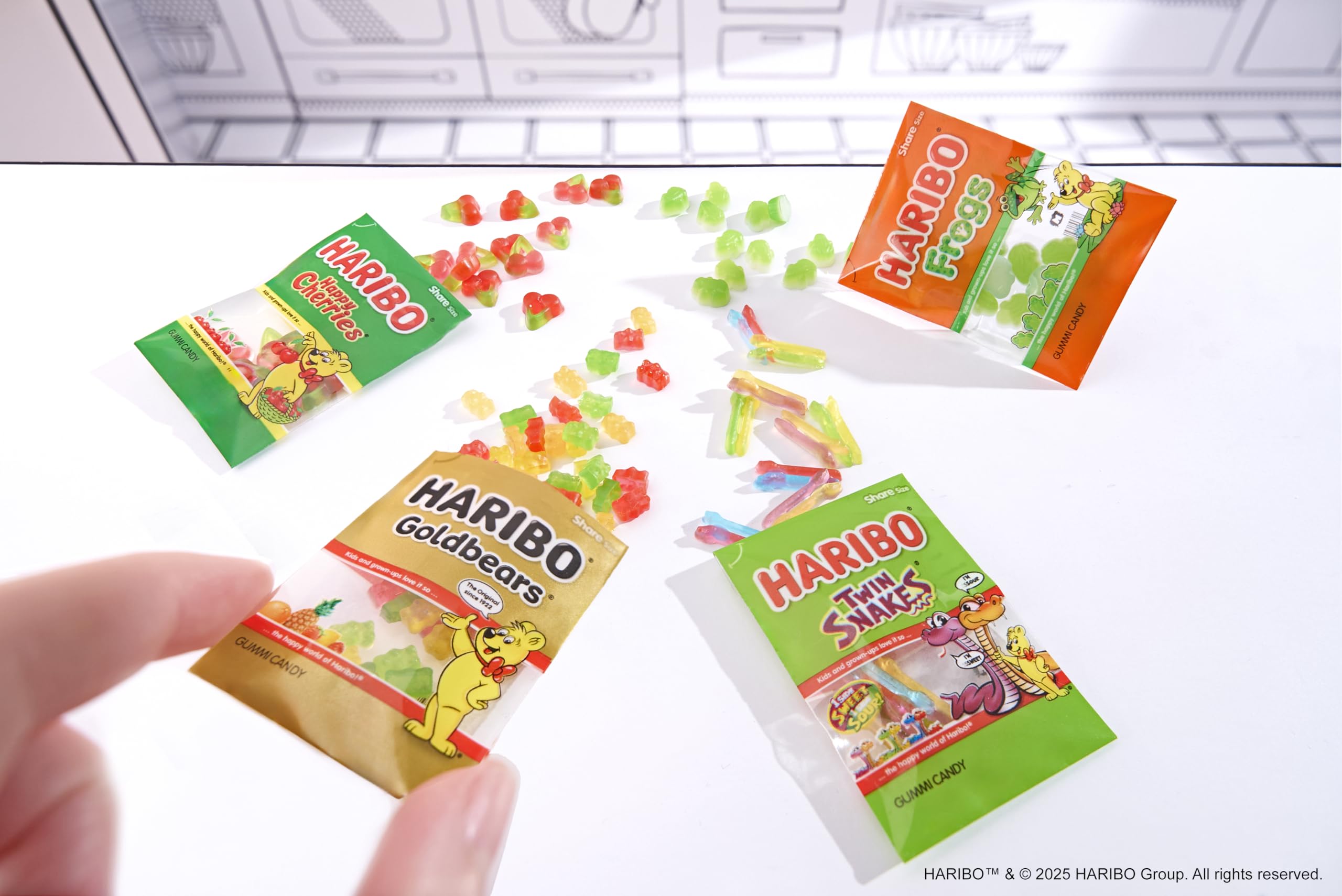 MGA's Miniverse Make It Mini Haribo Multipack - Miniature Collezionabili, Giochi in Resina Fai Da Te, Creazioni da Mescolare e Abbinare, NON Commestibili - Per Collezionisti, Età 8+