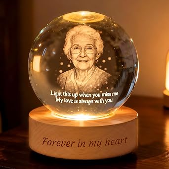 Personalized 3D Crystal Photo Ball Lamp, Custom Memorial Gift for Christmas Remembrance, Laser Engraved Crystal Globe for Pets Baby Couples Family Anniversary Wedding Birthdays Memorial