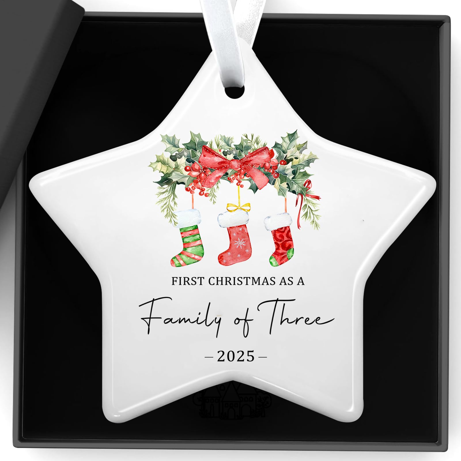 Qylazune Women's A Family Of Three Christmas Decorations Gifts Star Shaped Double Sided Baubles Personalised First Christmas As Ceramic Christma Tree Bauble For New Parents Newborn Girls Boys Gift Xmas Ornament
