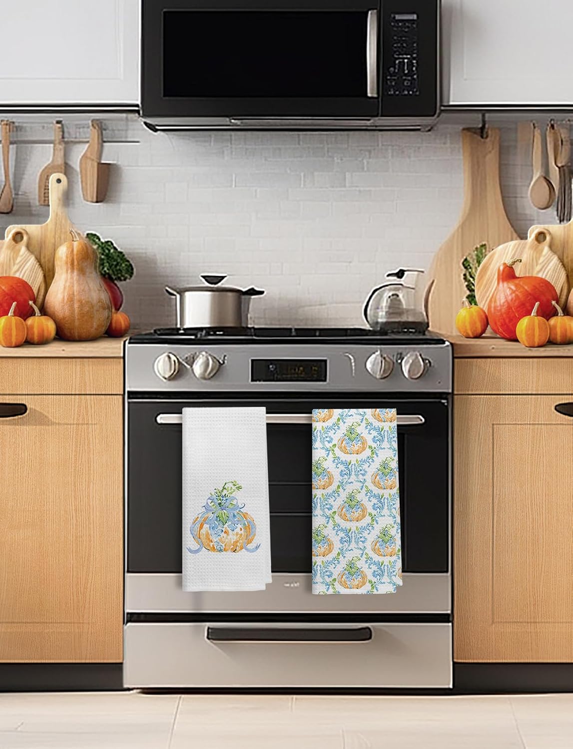 Grandmillennial Preppy Fall Pumpkin Kitchen Bathroom Towels 16x24in