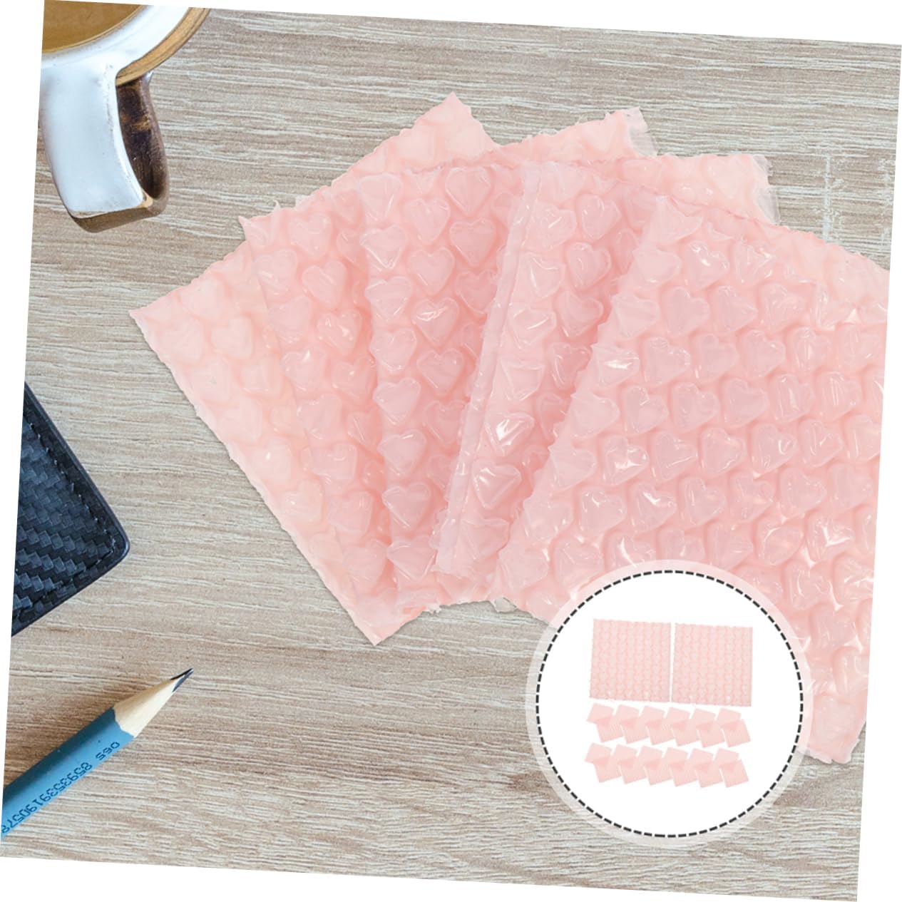 100Pcs Heart Shaped Bubble Envelope Bags Shockproof Pouches for Moving Mailing and Storage Versatile Packaging for Glassware Ceramics and Electronics
