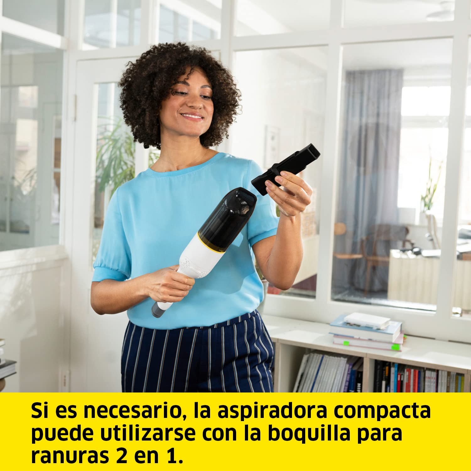 KÄRCHER Aspiradora de Mano CVH 2-4 a batería, compacta para Uso rápido, Capacidad depósito: 0,15 l, Peso: 0,59 kg, Incl. Boquilla para Ranuras 2 en 1
