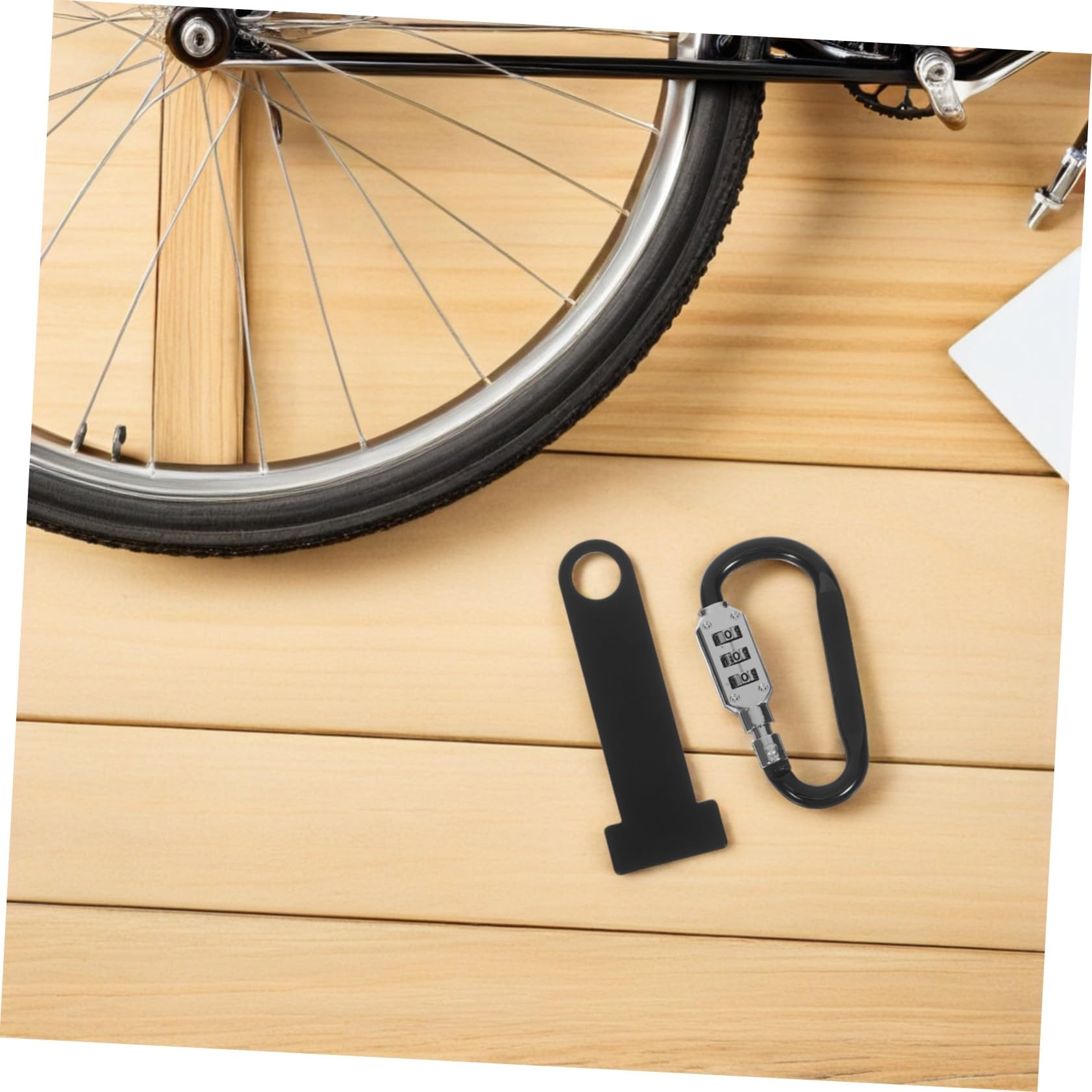 Universelles Motorrad Helmschloss aus Eisen mit Helm D-ring Metallhelmschloss zur Helmbefestigung Diebstahlsicheres Motorradschloss für Motorbike und Parkplatz