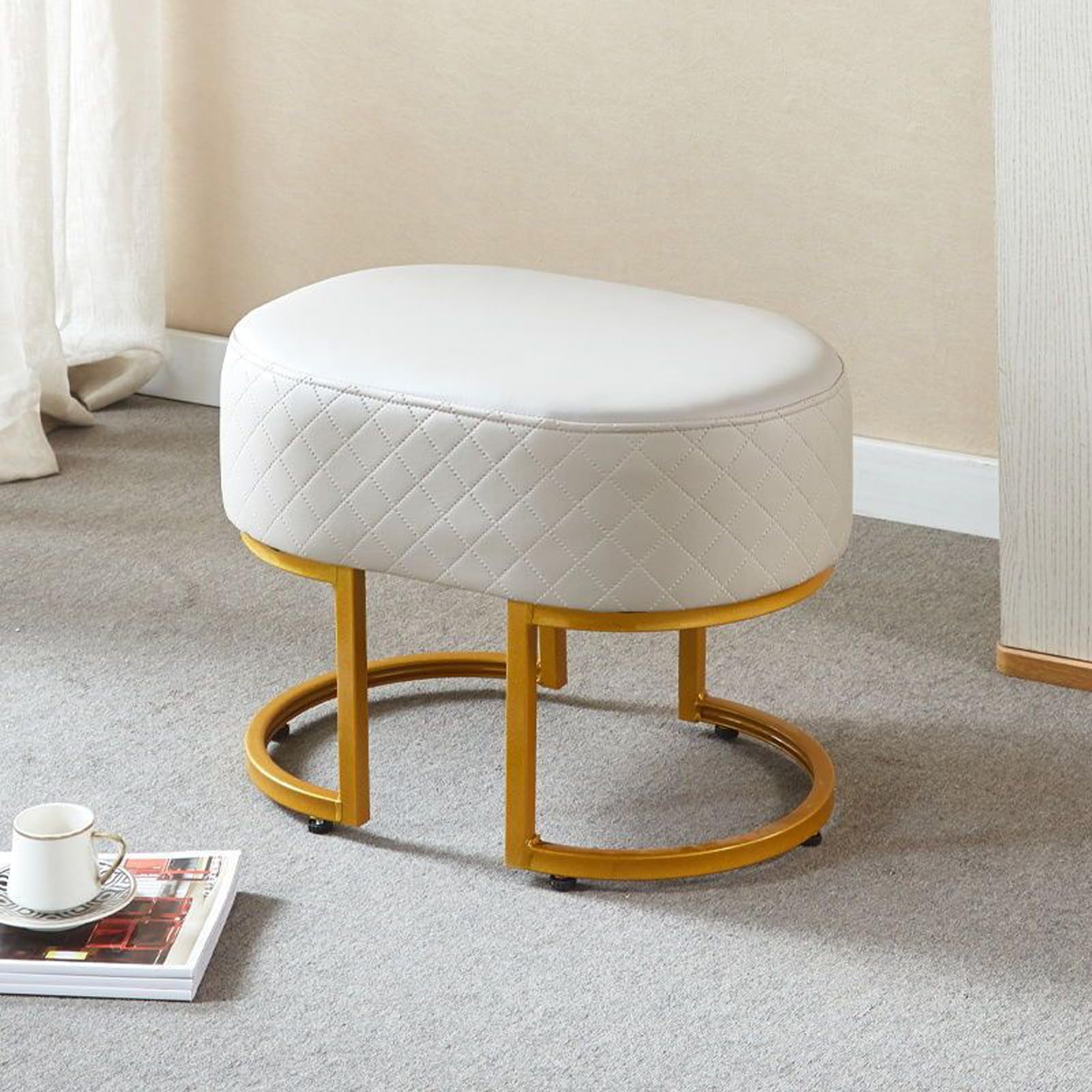 Banc de chaussures entrée dorée et banquette capitonnée pour style moderne