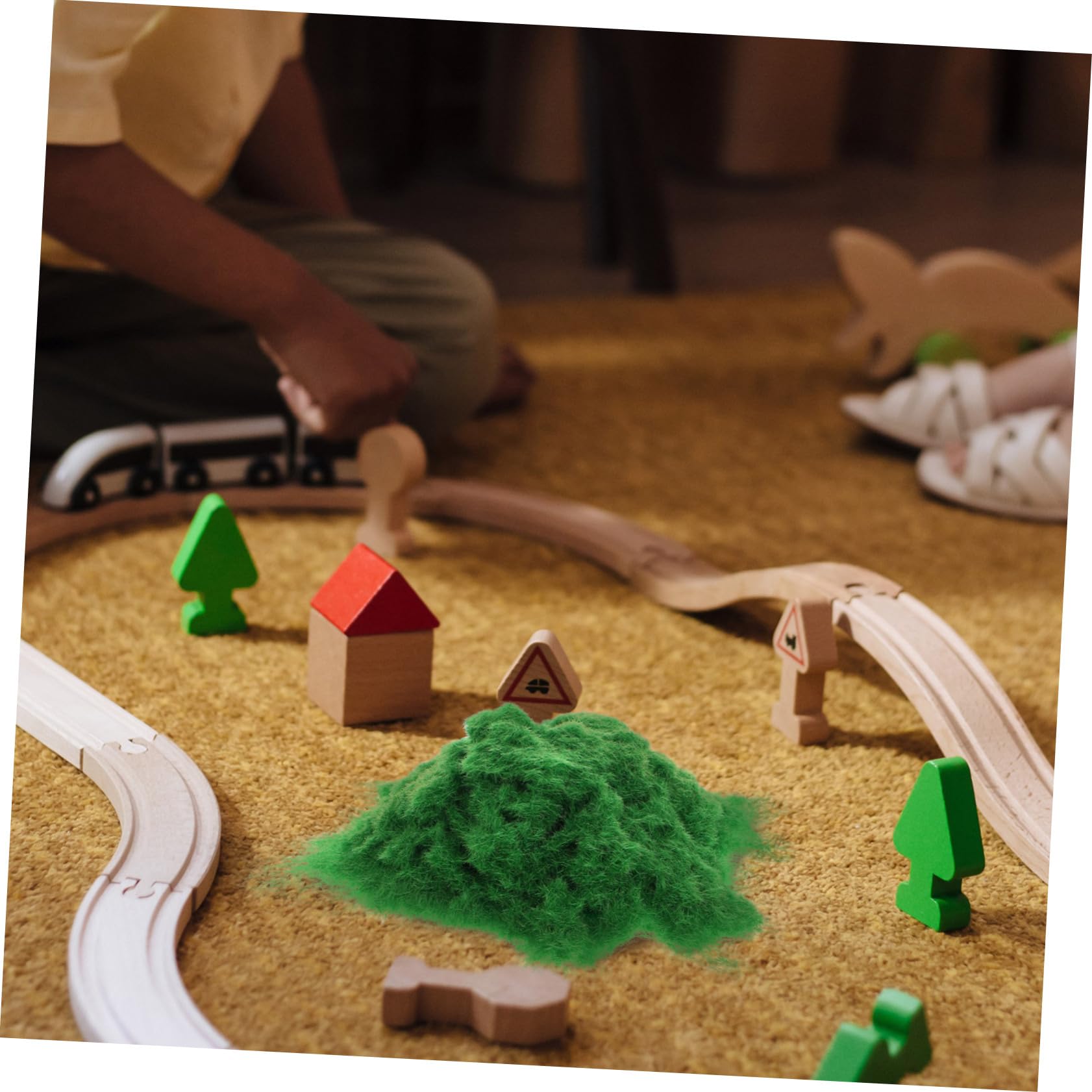 YARNOW 18 Stck. Teiliges Statisches Gras für Miniaturlandschaften Realistisches Fake Gras Verschiedenen Grüntönen für DIY Projekte Modellbau und Diorama Zubehör