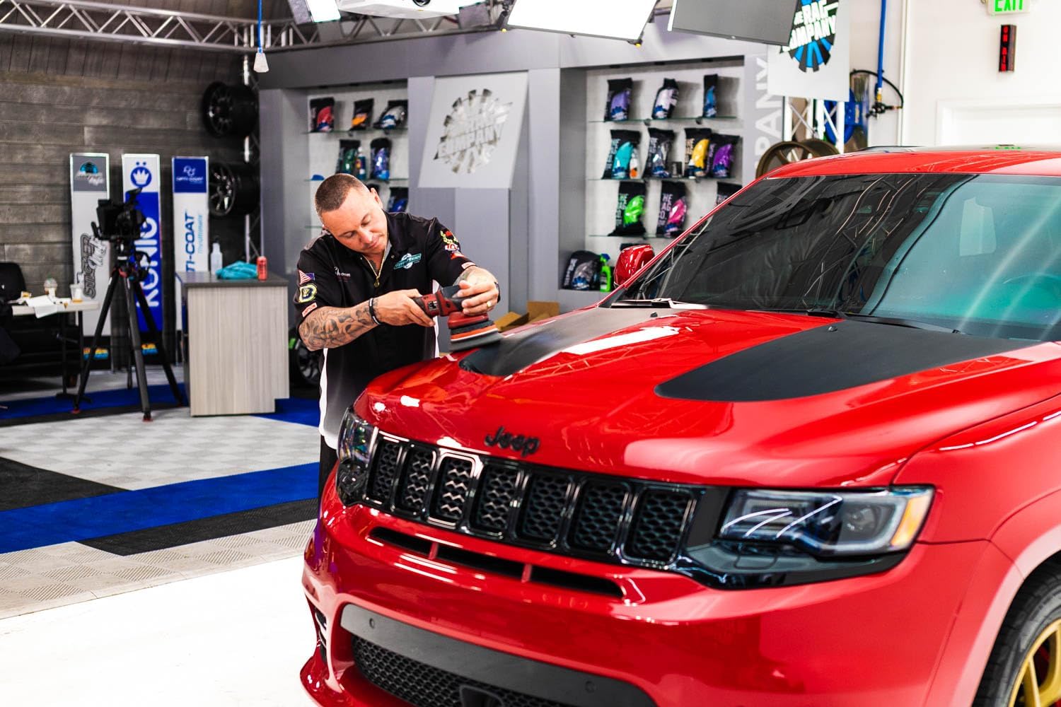 Buff and Shine - EdgeGuard Foam Buffing Pads - Maroon - 6" Medium Cut Pad - Pack of 2