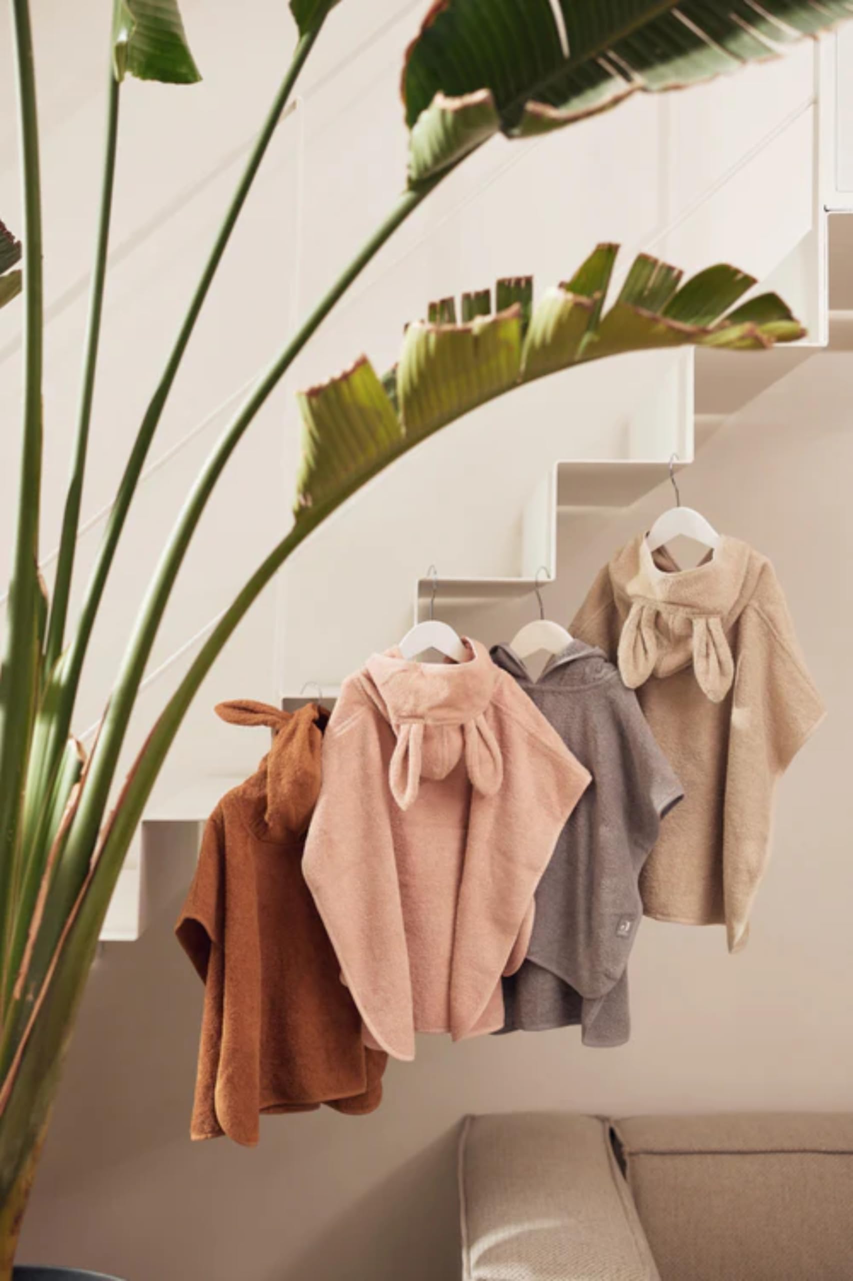 PONCHO ENFANT BRODÉ – DOUX & PERSONNALISABLE - Cadeau anniversaire enfant, sortie de bain bébé, serviette de bain personnalisé enfant. (Rose, Taille unique)