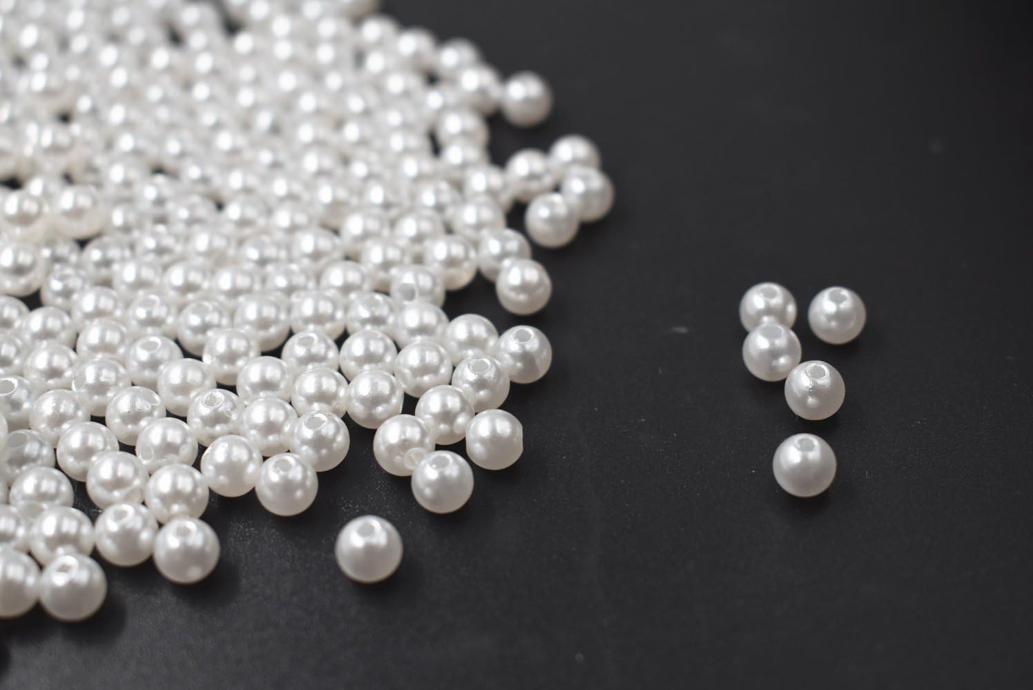 RayLineDo® 500 Pieces 6mm Round Plastic Imitation Pearl Beads DIY Jewellery Making Loose Beads in White - Image 4