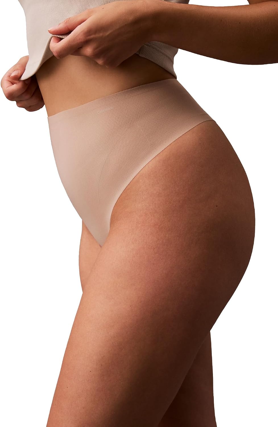 Calvin Klein Women's Shapewear Stay-put Mesh High-waist Thong Panty