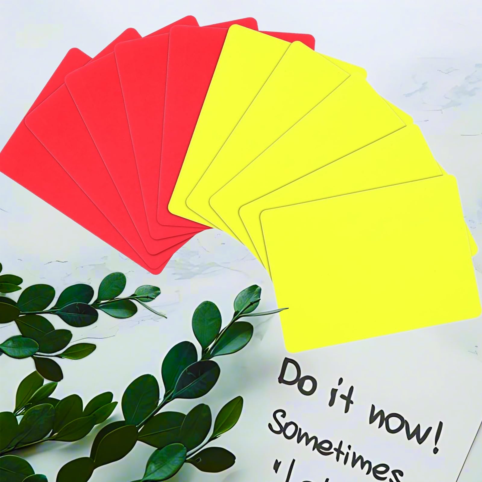 Juego de 20 Tarjetas de árbitro de fútbol, robustas Tarjetas de árbitro Rojo y Amarillo, 8 x 11 cm, de PVC, Accesorios indispensables para Cualquier Juego de fútbol